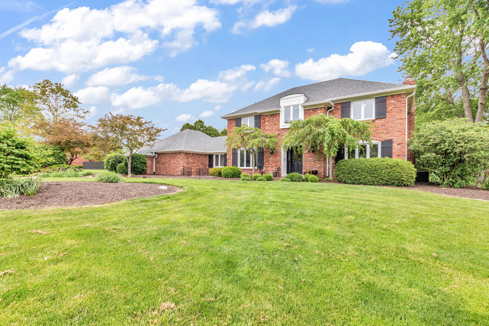 Photo of 1200 Governors Lane Zionsville, IN 46077