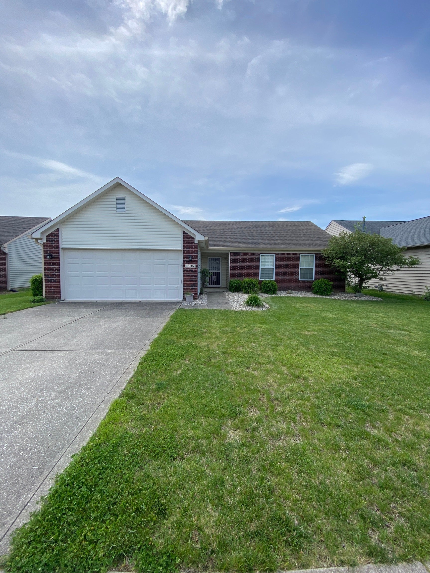 Photo of 6545 Southern Ridge Drive Indianapolis, IN 46237