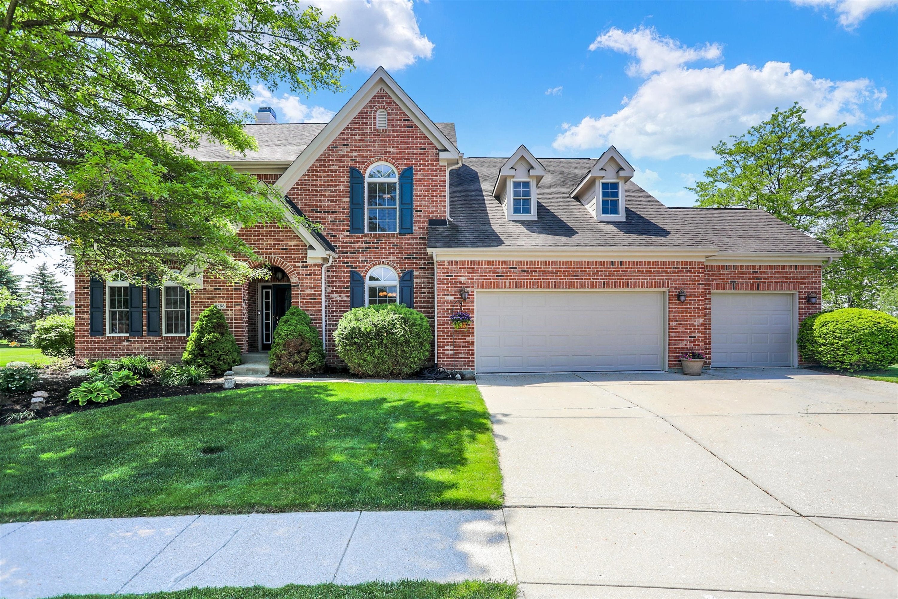 Photo of 8753 Lily Court Zionsville, IN 46077