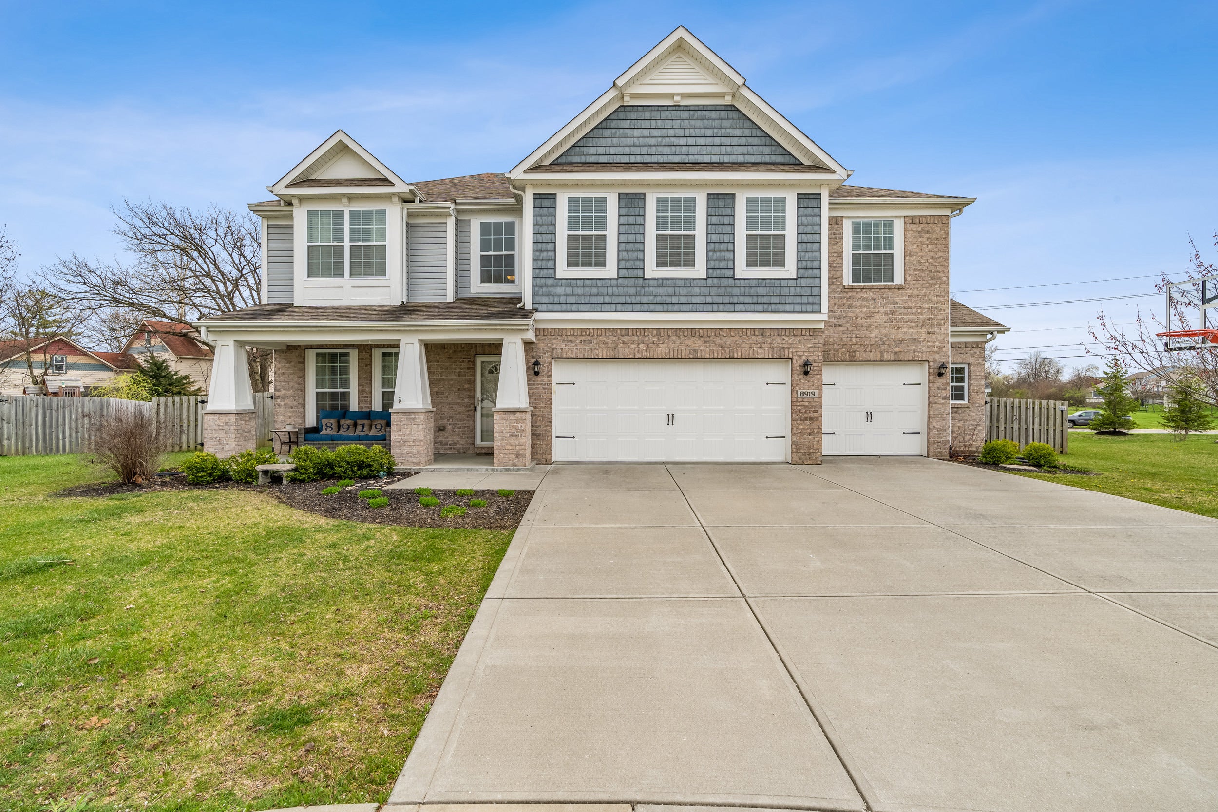 8919 Hornady Court, Indianapolis