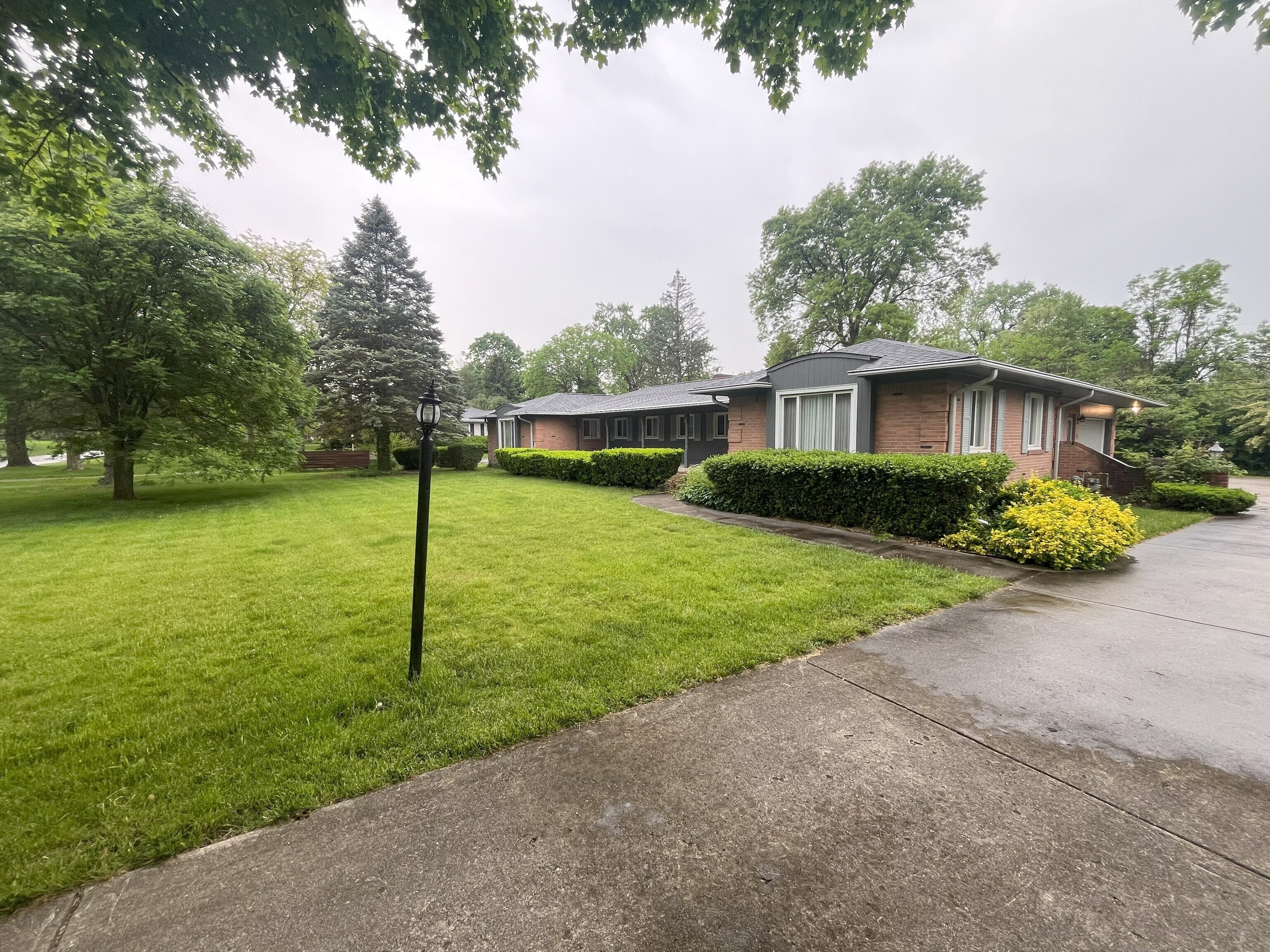 Photo of 5462 Hedgerow Drive Indianapolis, IN 46226