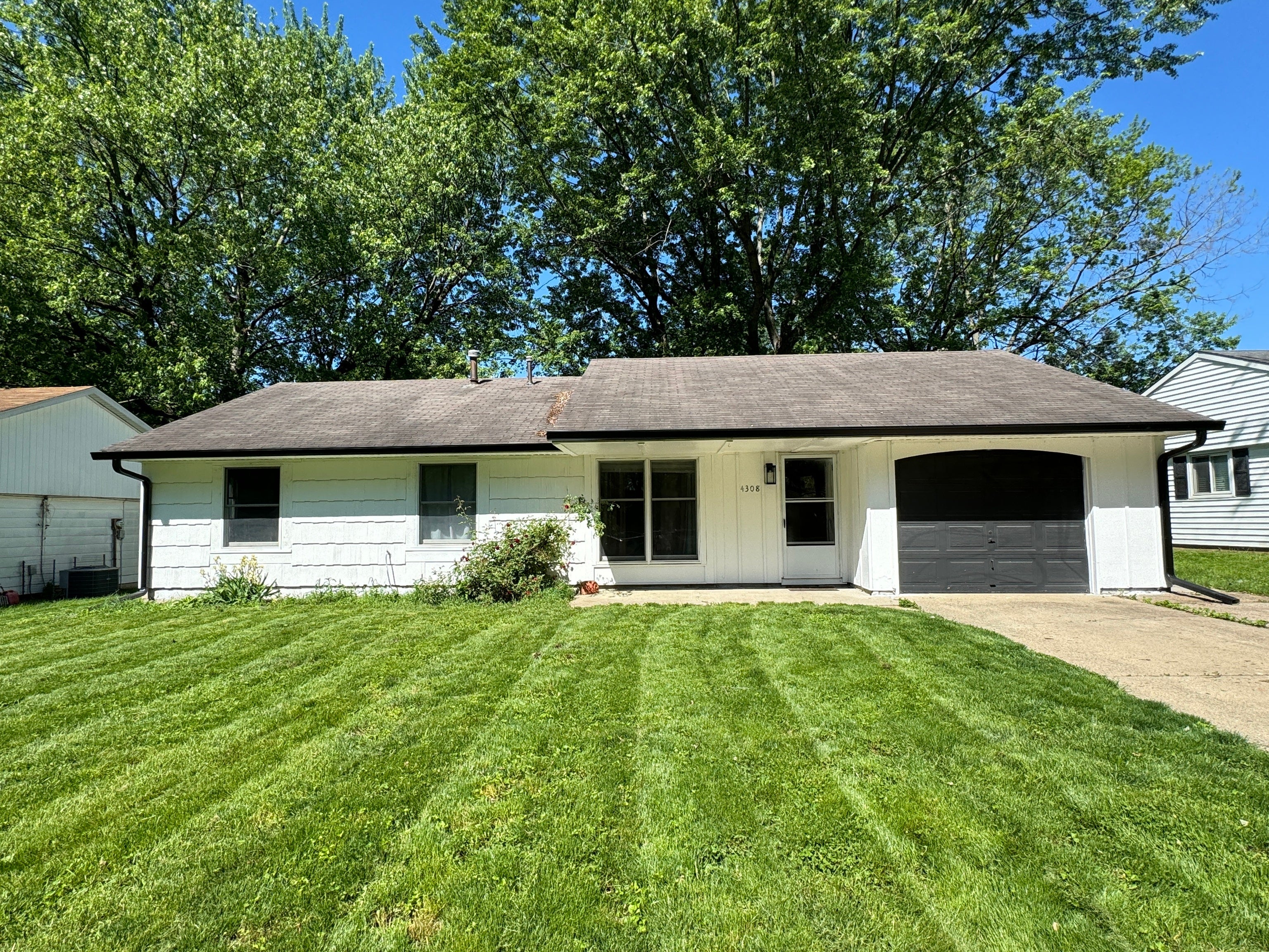 Photo of 4308 Wedgewood Court Indianapolis, IN 46254