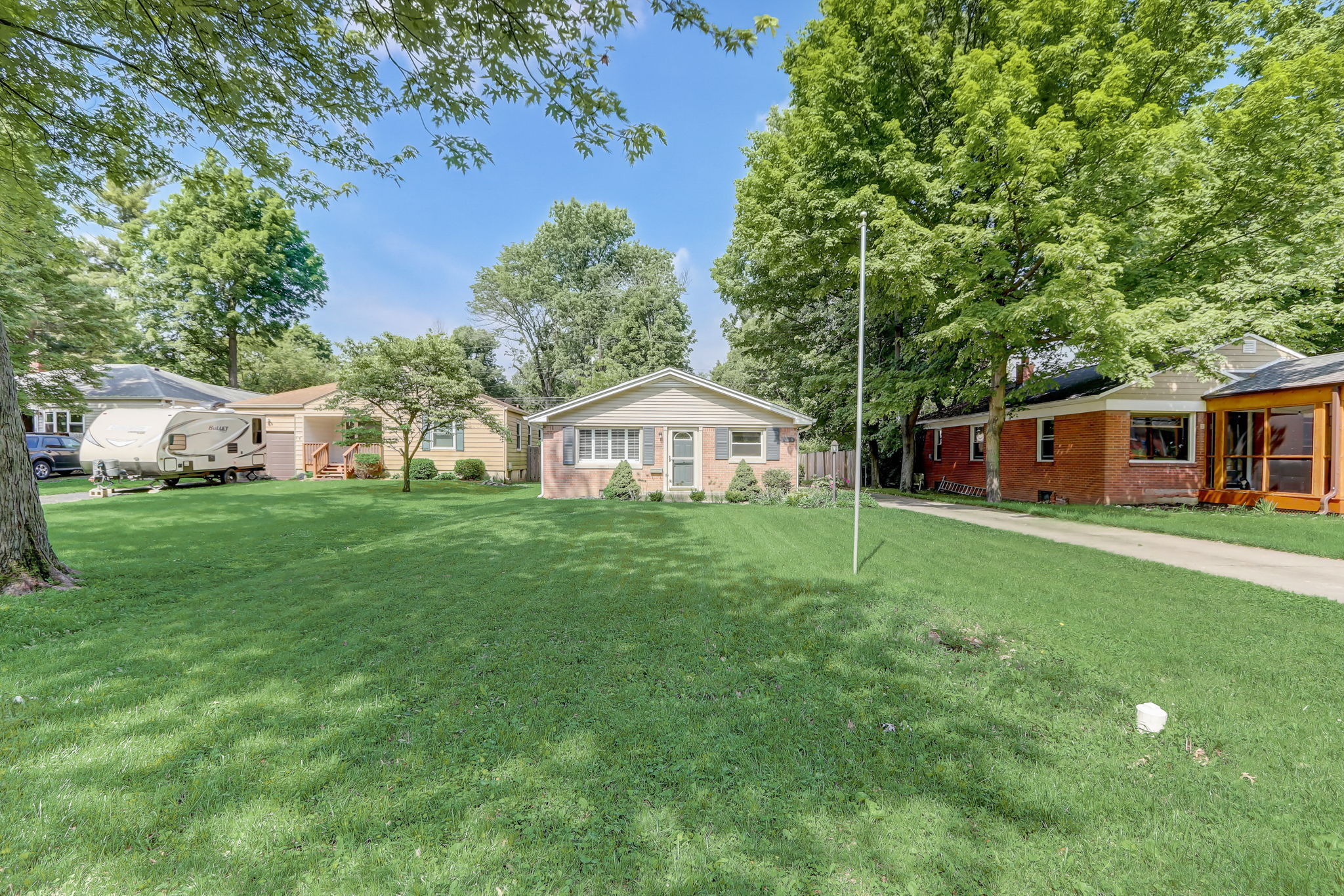 Photo of 5736 Hillside Avenue Indianapolis, IN 46220