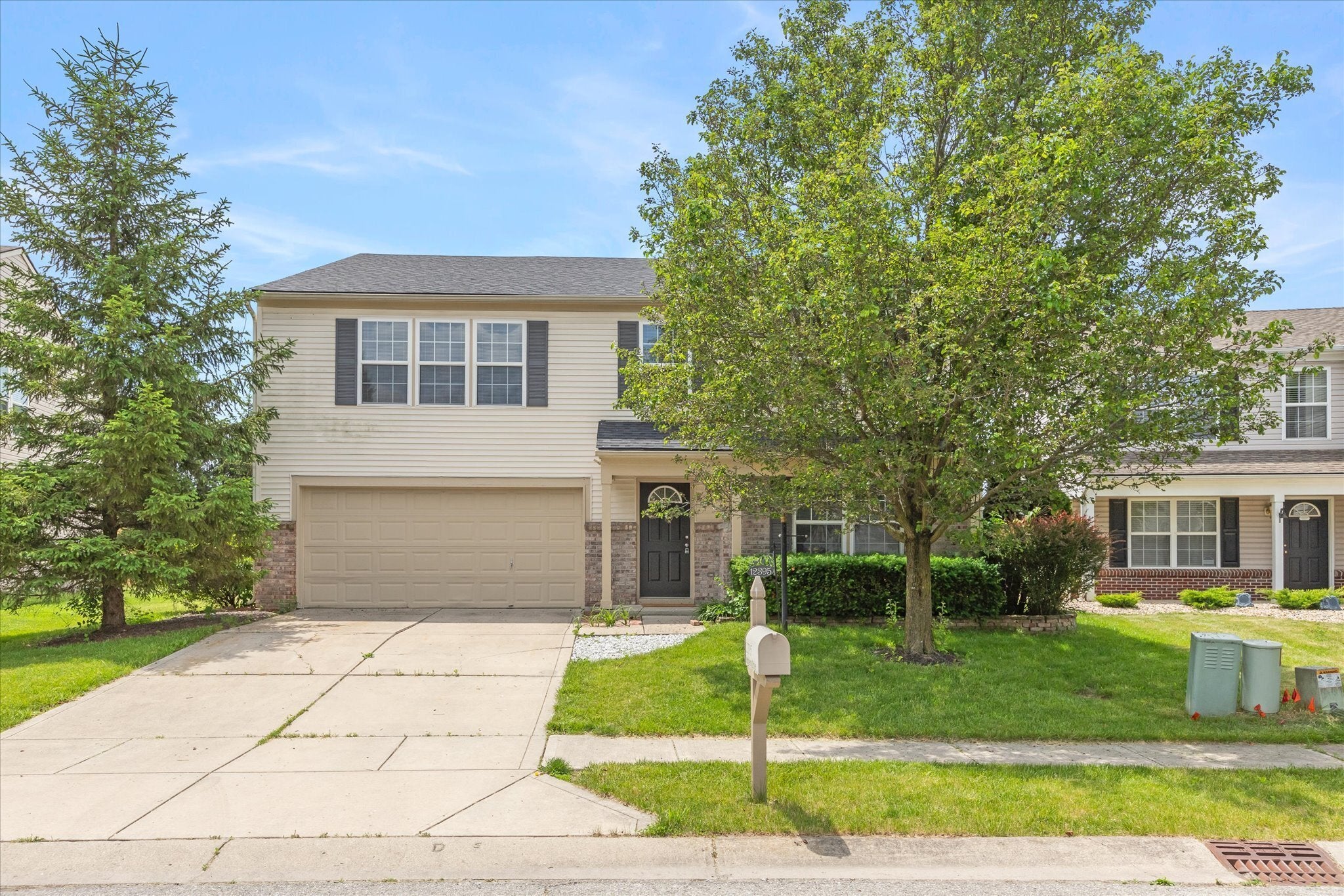 Photo of 12395 Deerview Drive Noblesville, IN 46060
