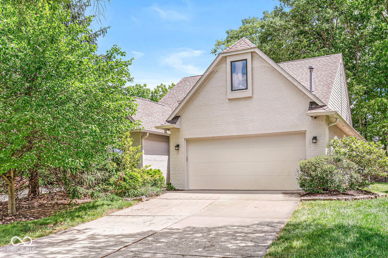 Photo of 866 Enclave Circle Carmel, IN 46032