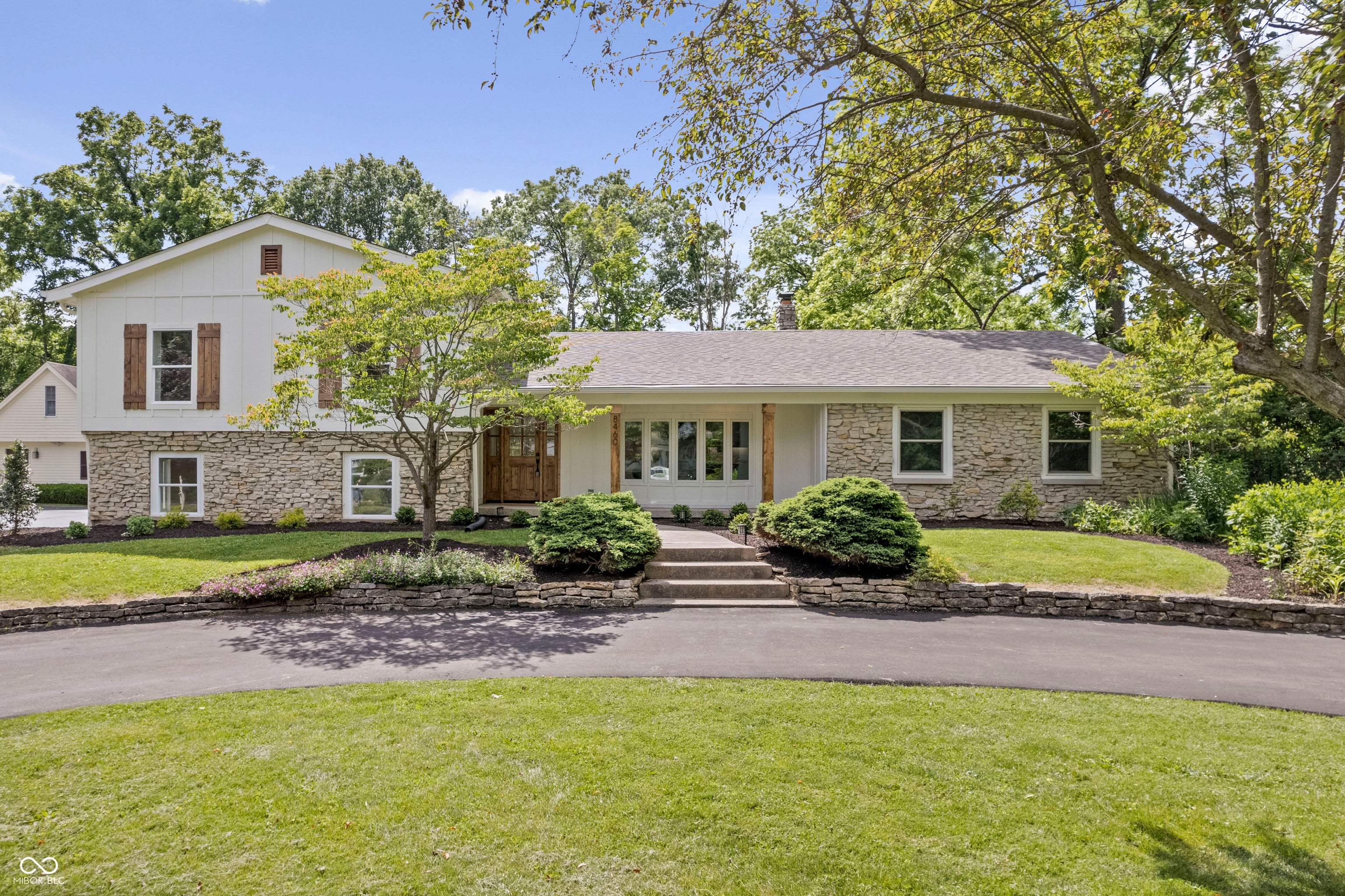 8460 Spring Mill Court, Indianapolis