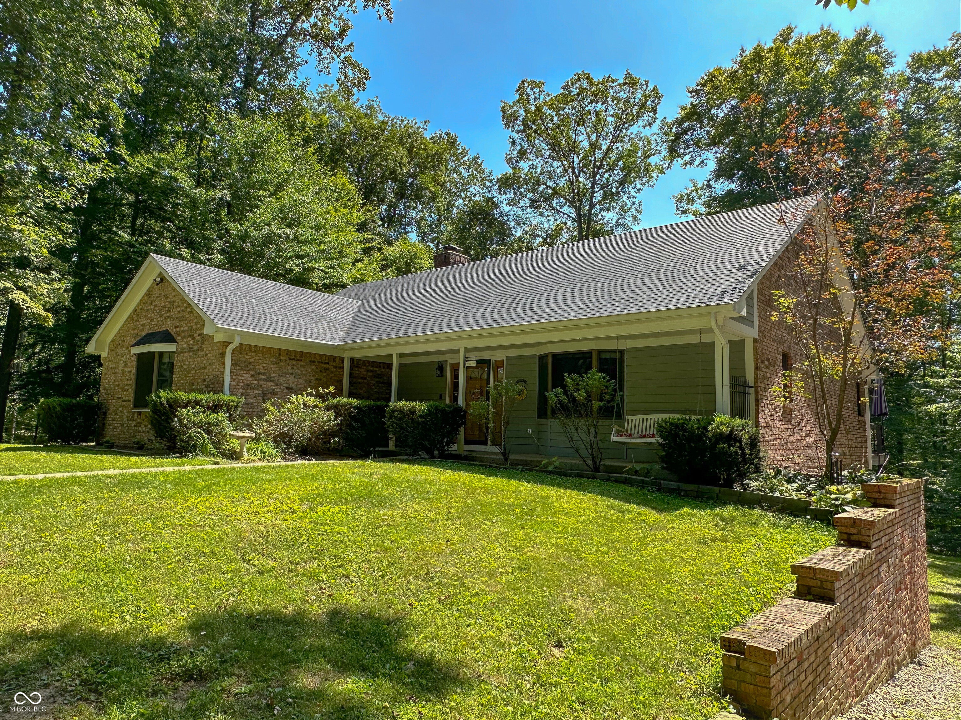 559 E Country Lane, Martinsville