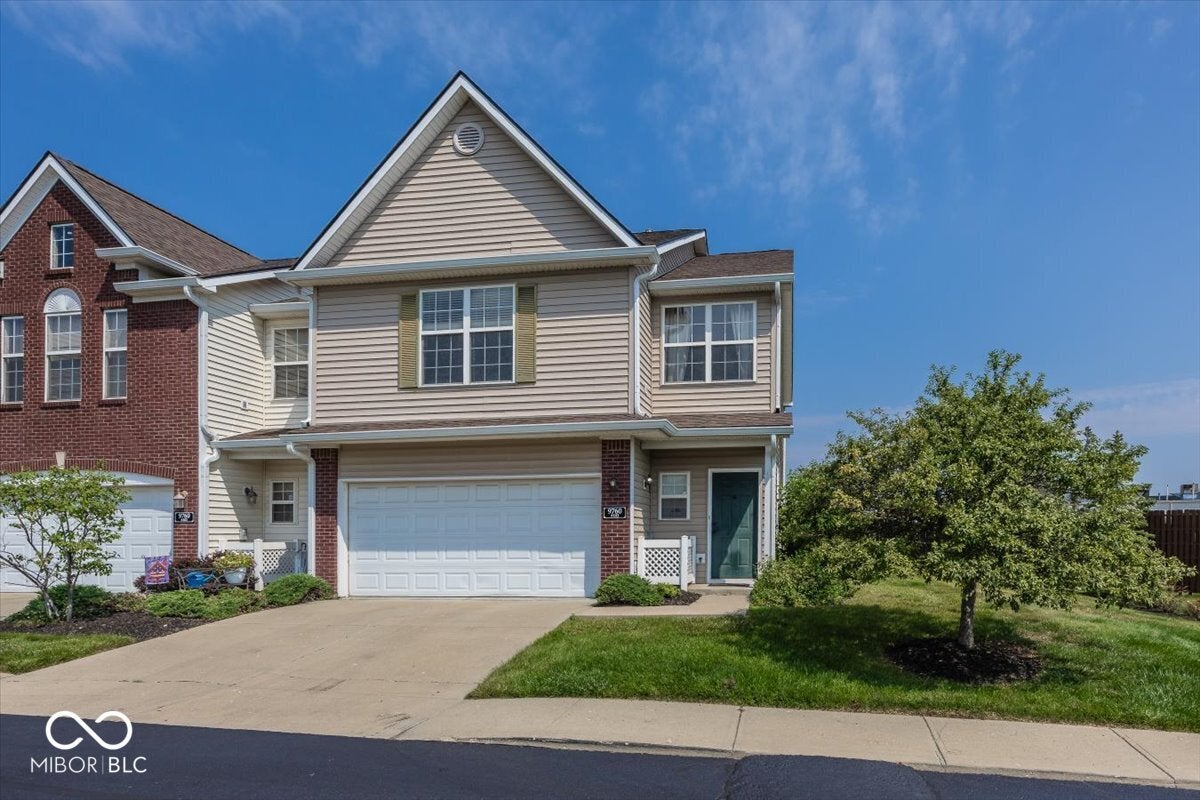 9760 Highpoint Ridge Drive 103, Fishers