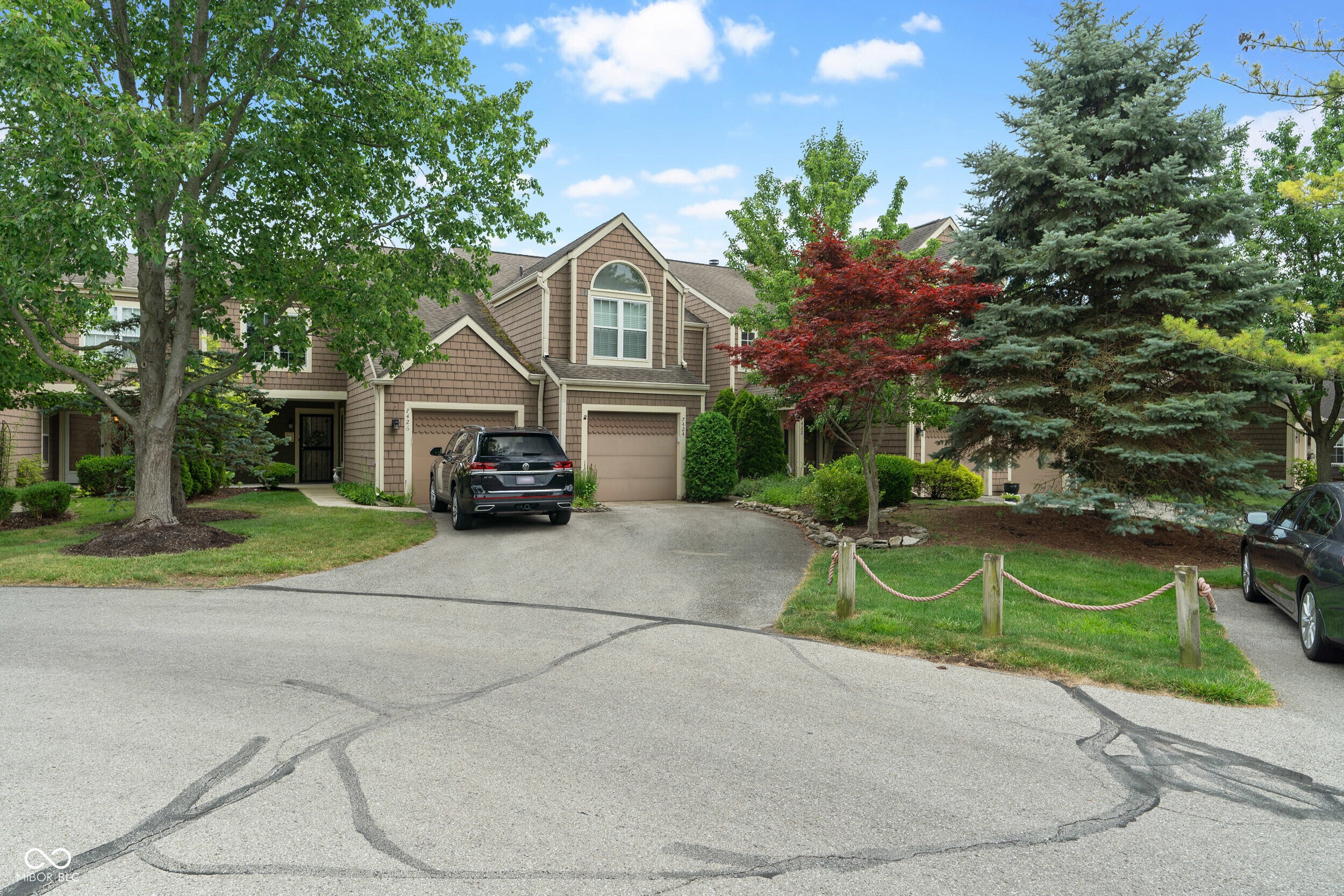 7424 Charrington Court, Indianapolis