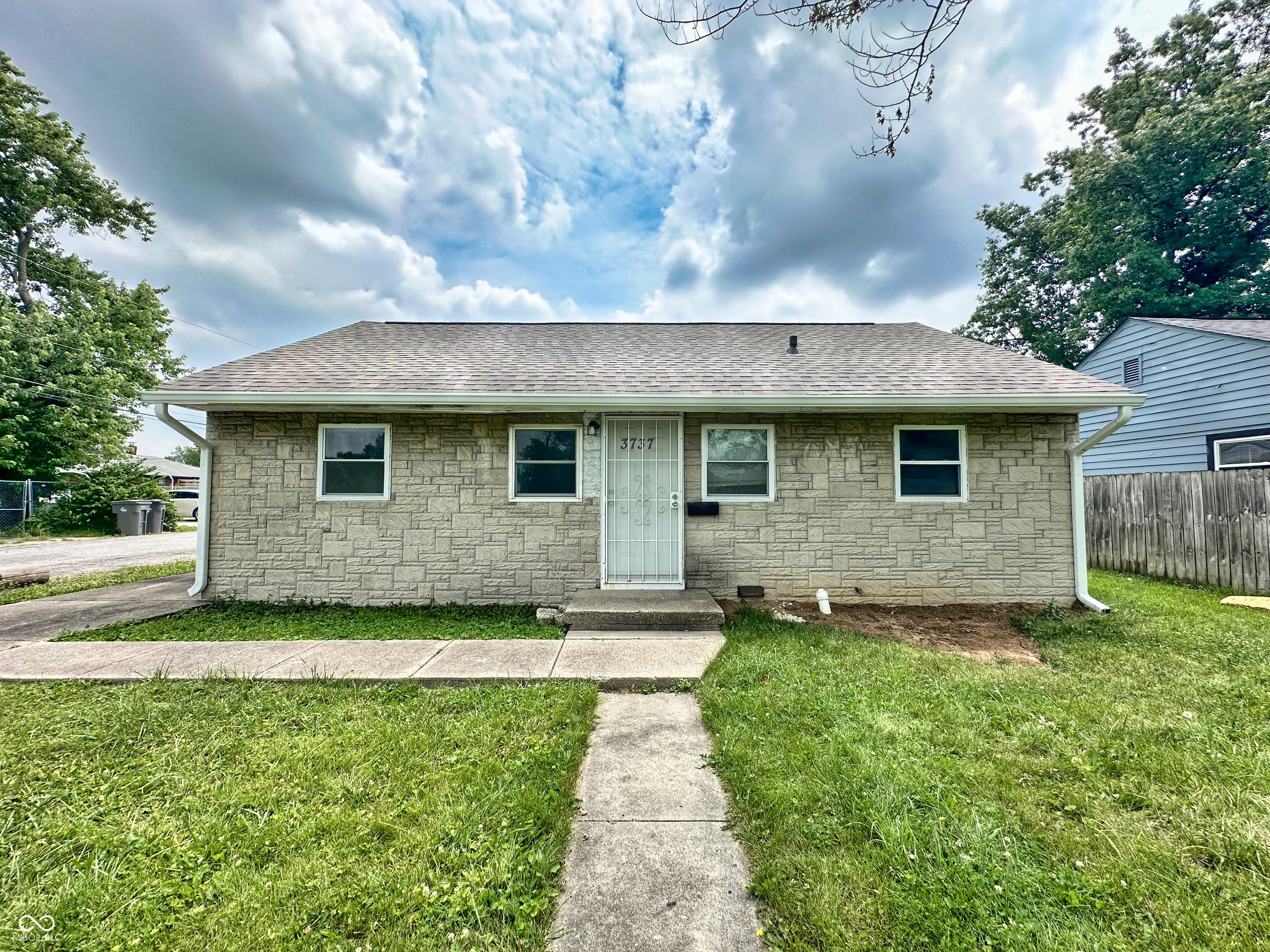 3737 Arthington Boulevard, Indianapolis