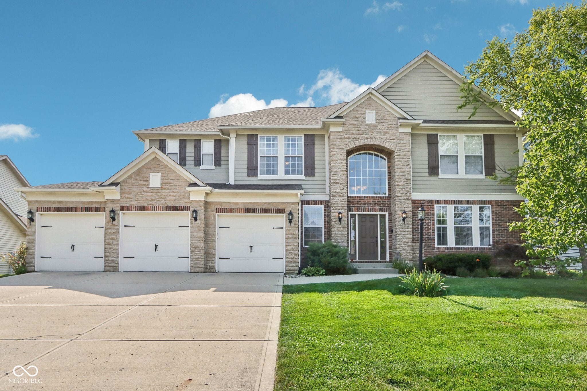 Photo of 18725 Wychwood Place Noblesville, IN 46062