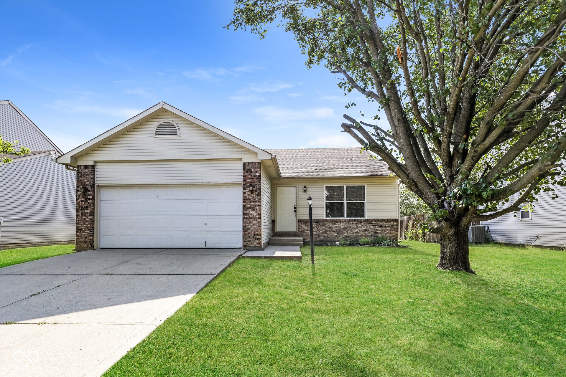 3954 Waterfield Drive, Indianapolis