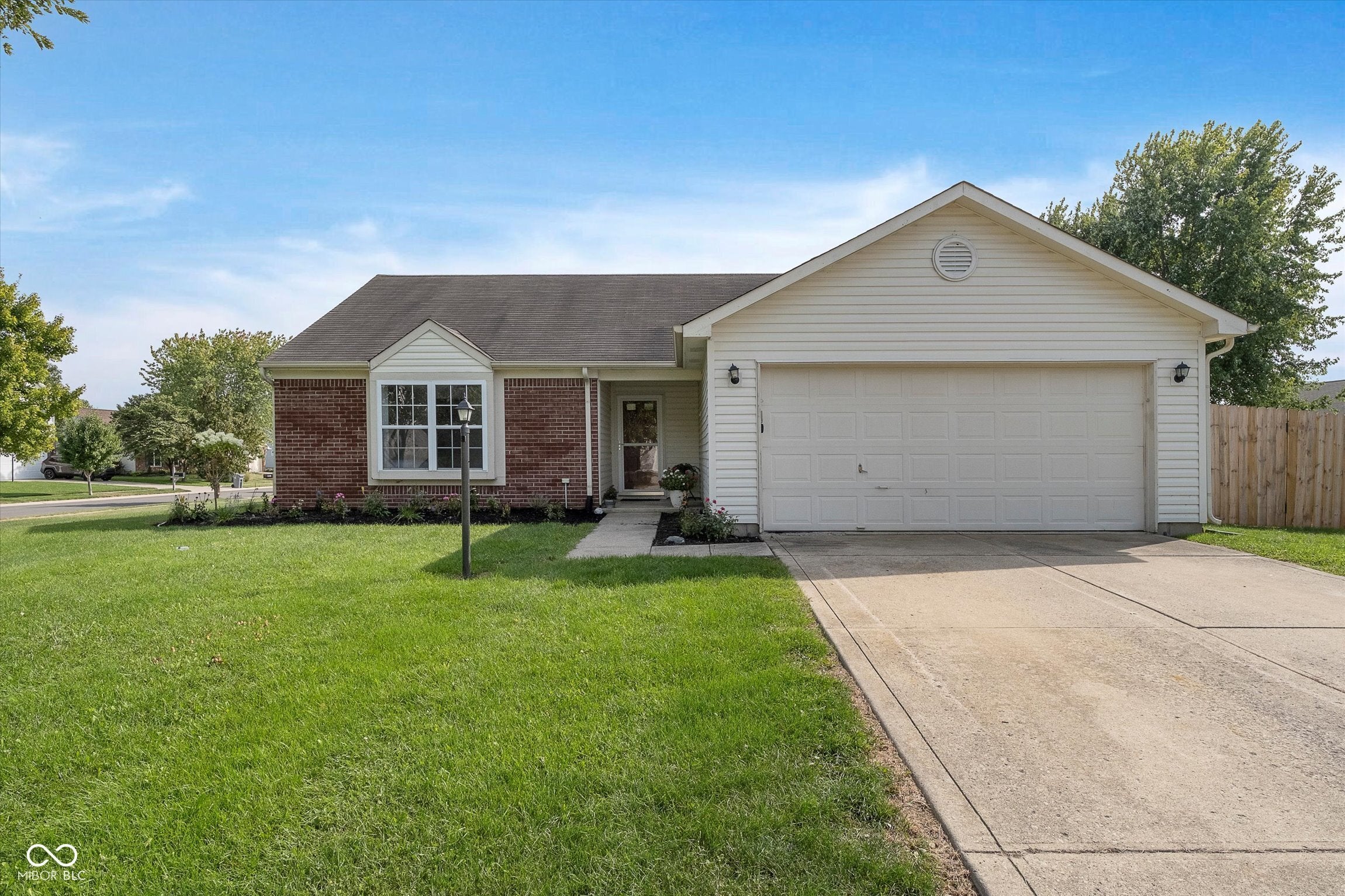 6415 Angel Falls Drive, Noblesville