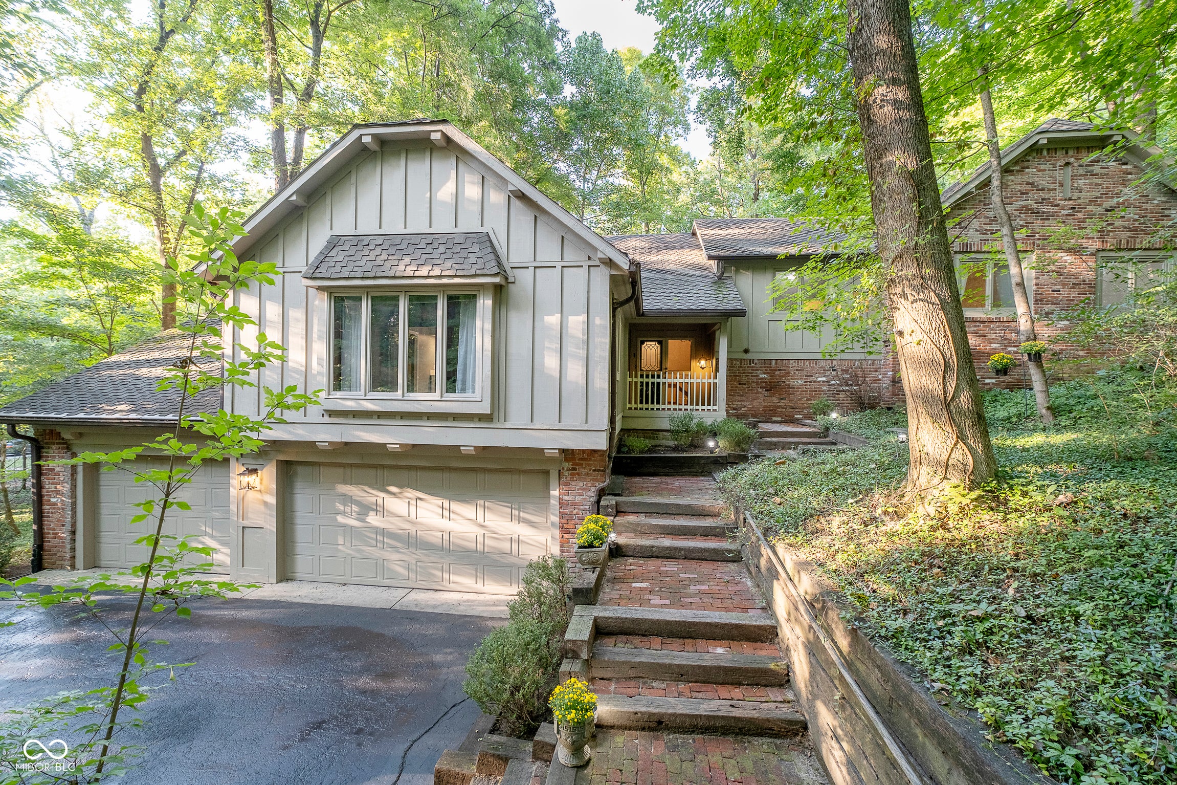 6235 Johnson Road, Indianapolis