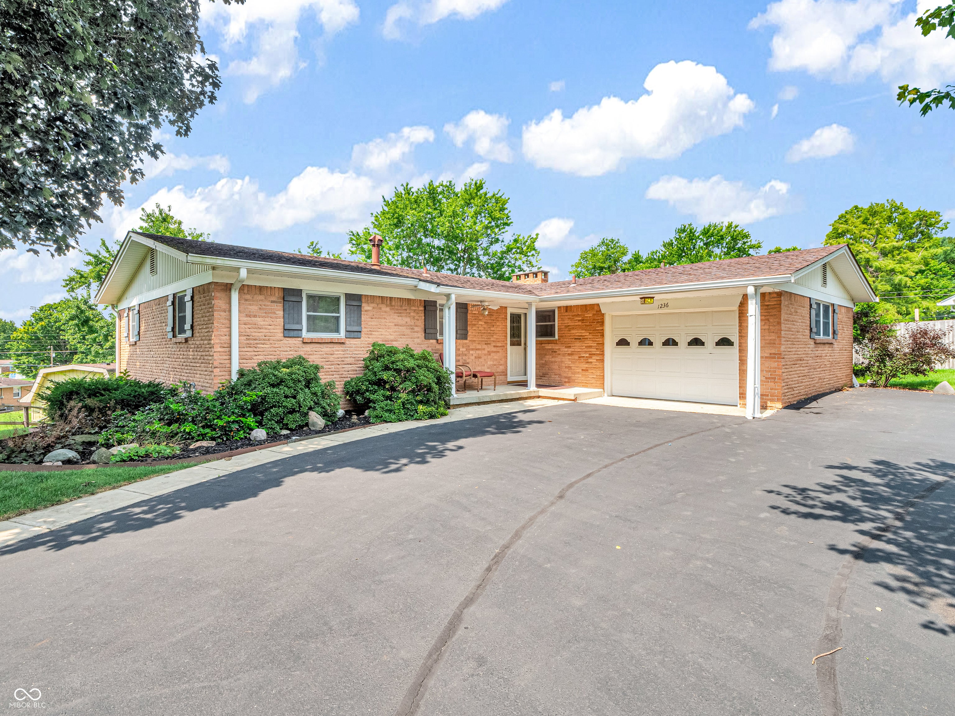 1236 Bluff Road, Plainfield