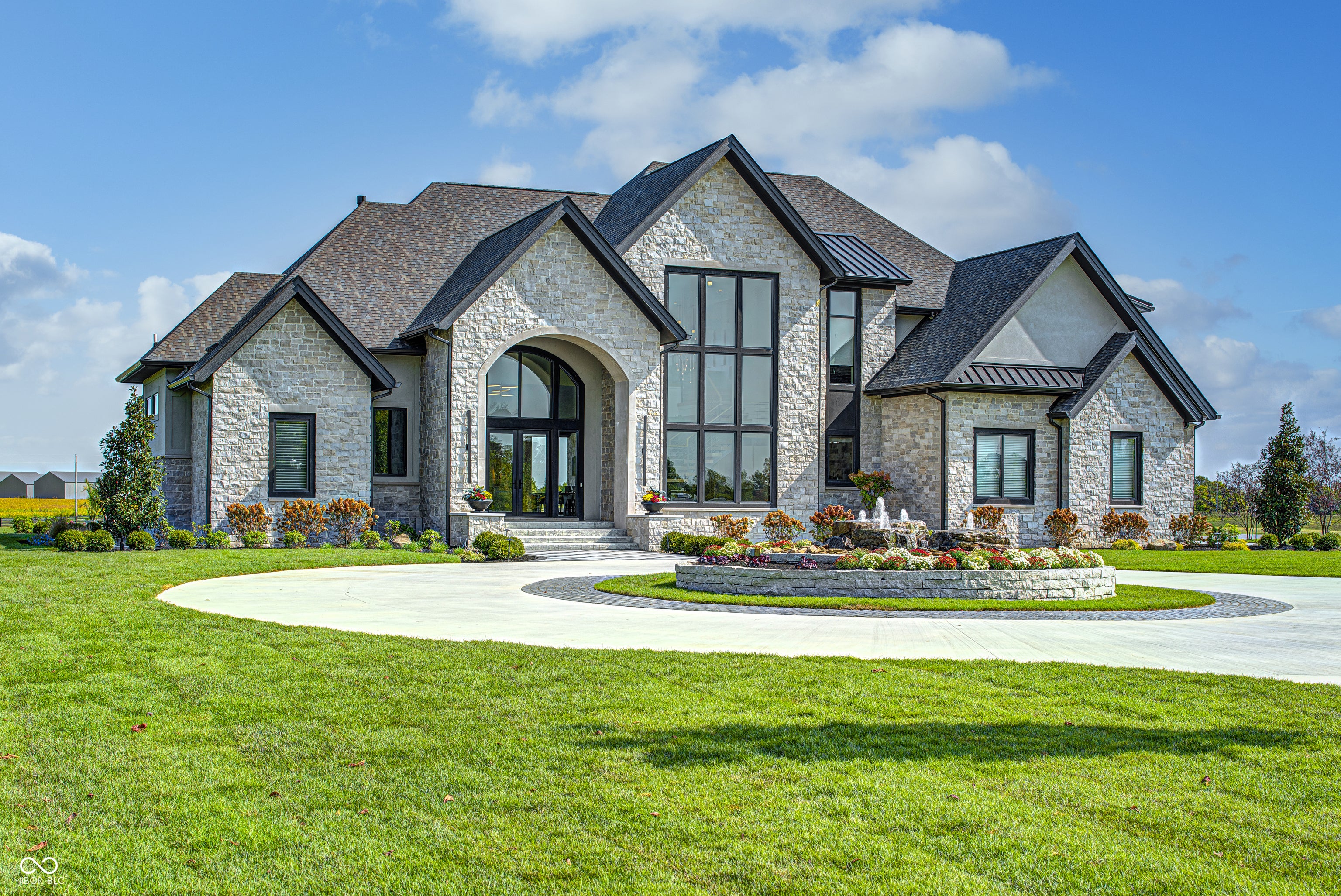 9760 Windy Hills Drive, Zionsville