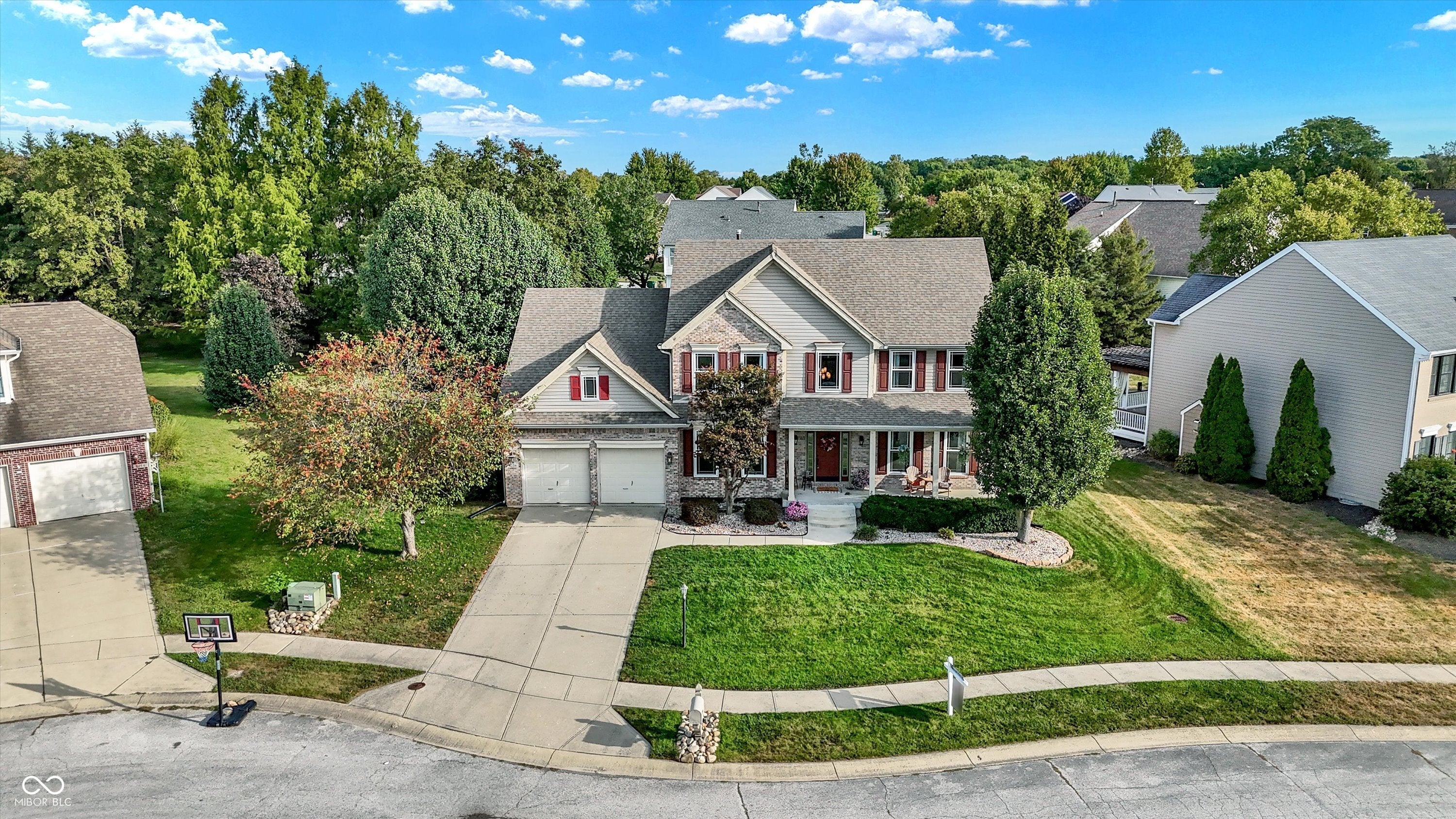 6294 Forest View Court, Avon