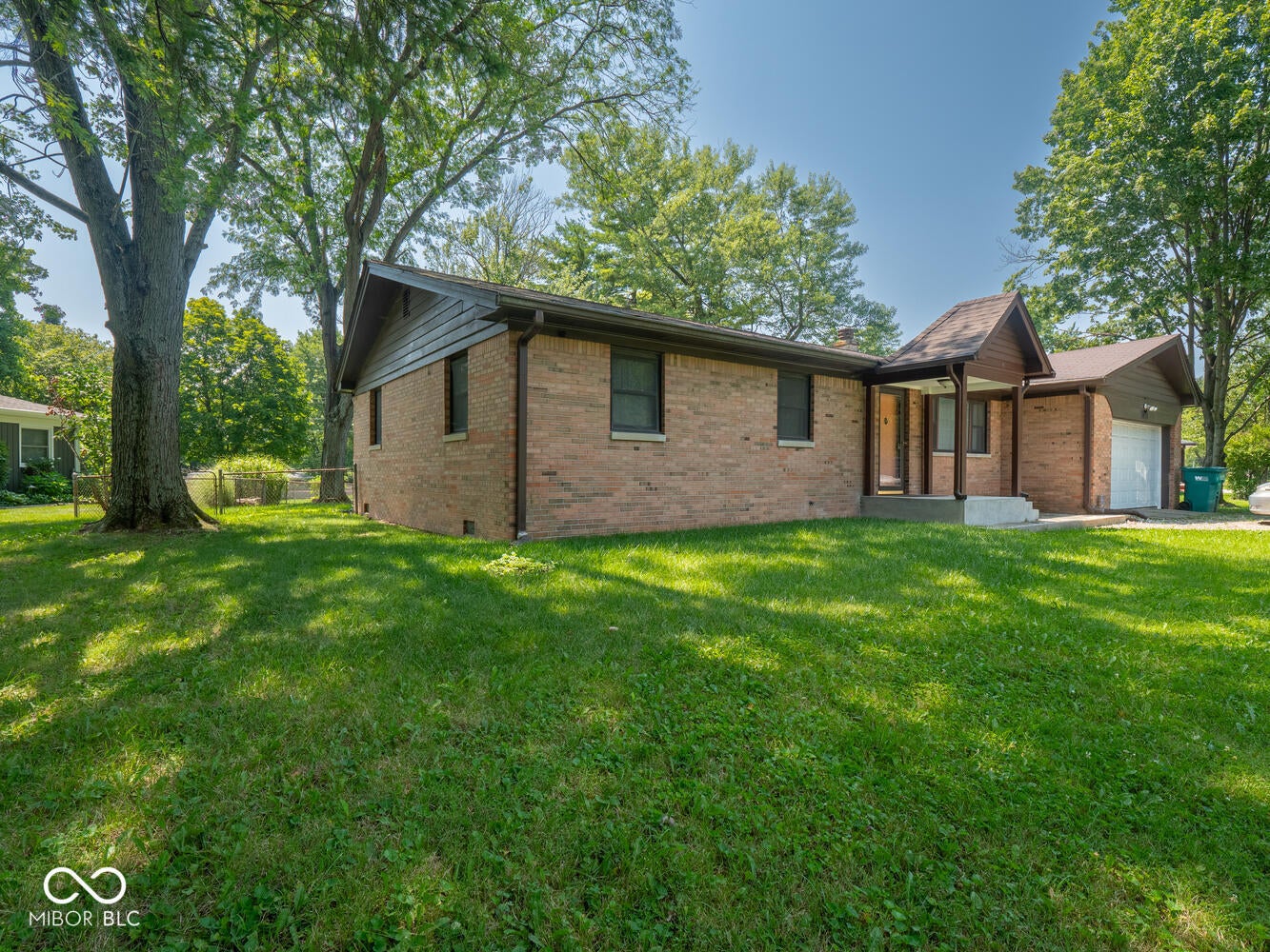 Photo of 3033 Westleigh Drive Indianapolis, IN 46268