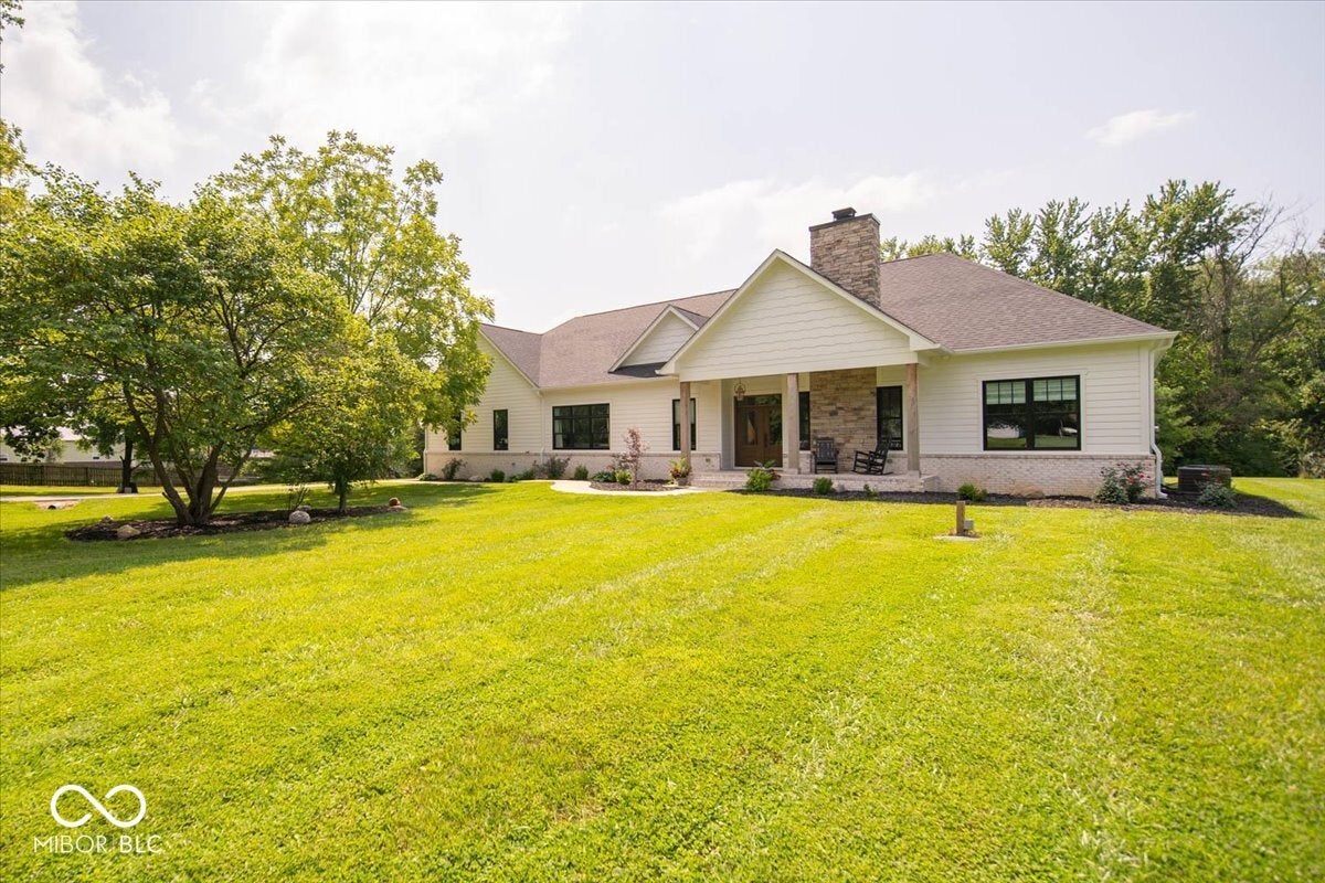 1327 W Stones Crossing Road, Greenwood