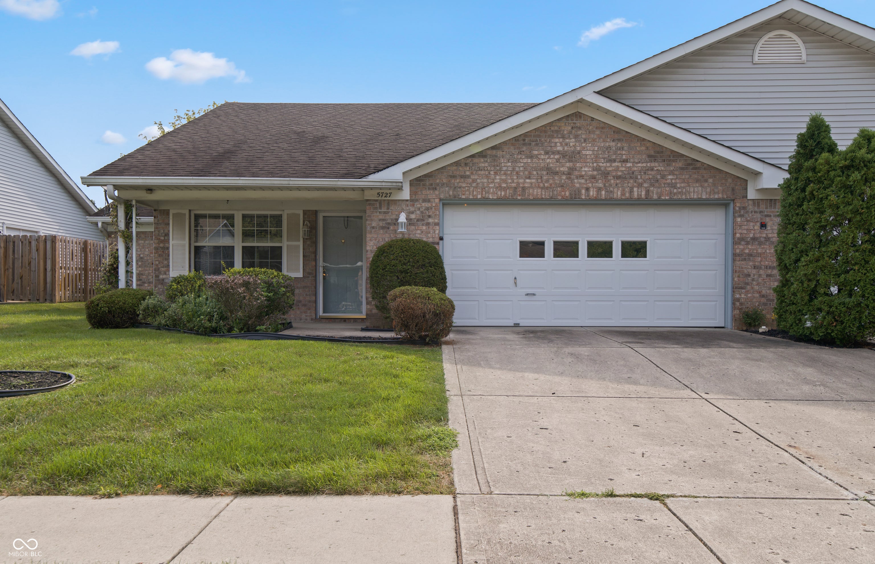 5727 Misty Ridge Drive, Indianapolis