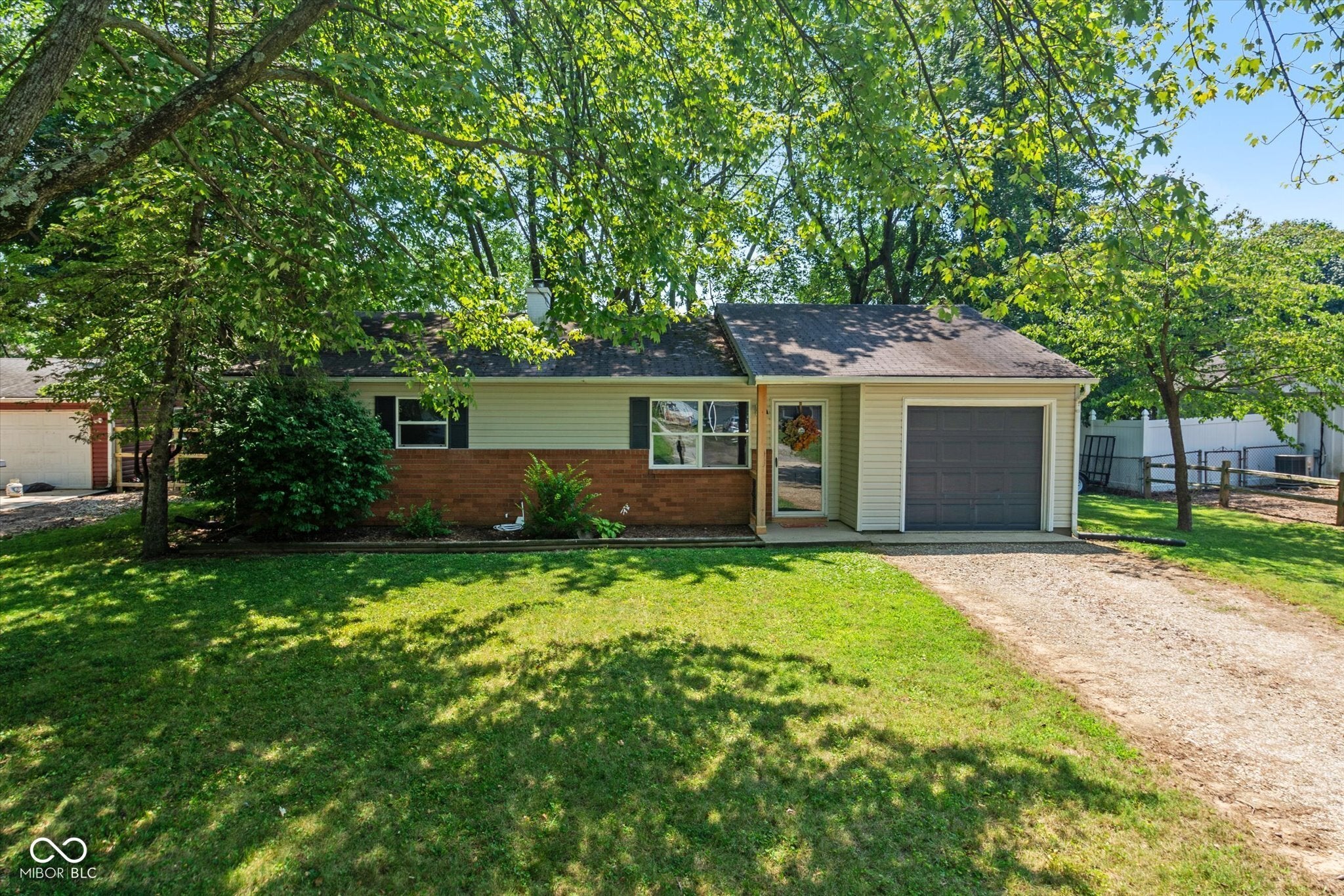 975 Rolling Hill Road, Greenwood