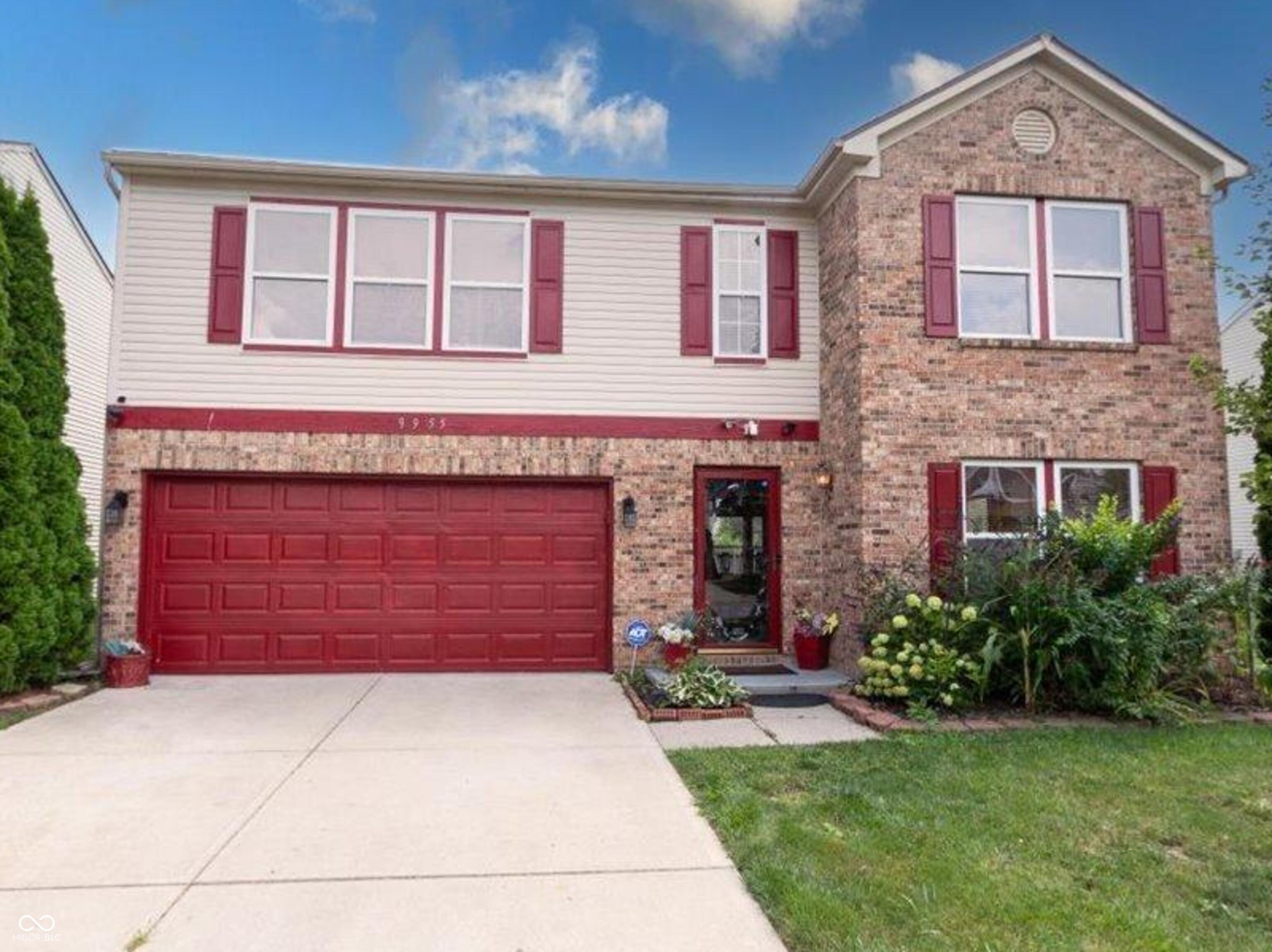 9955 Orange Blossom Trail, Fishers