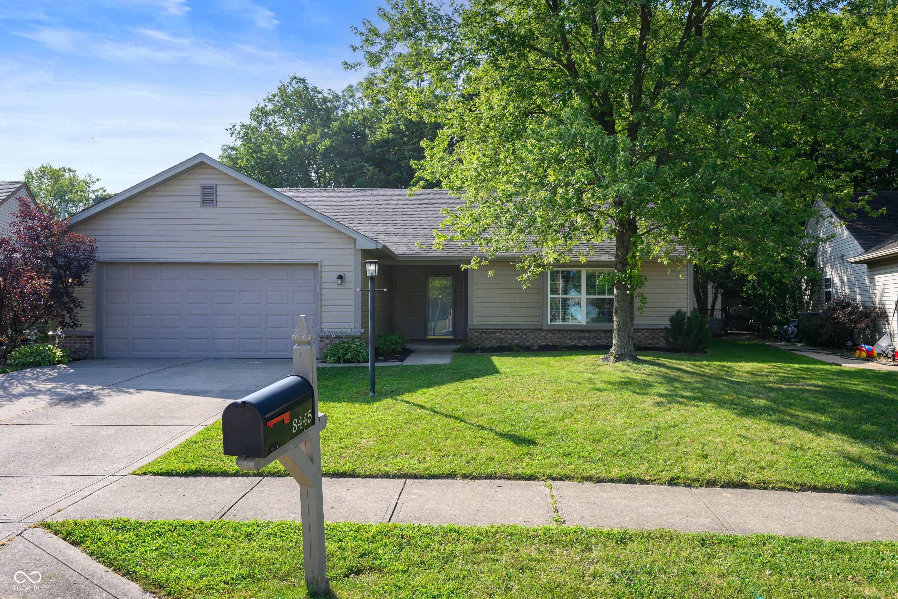 8445 Southern Springs Boulevard, Indianapolis