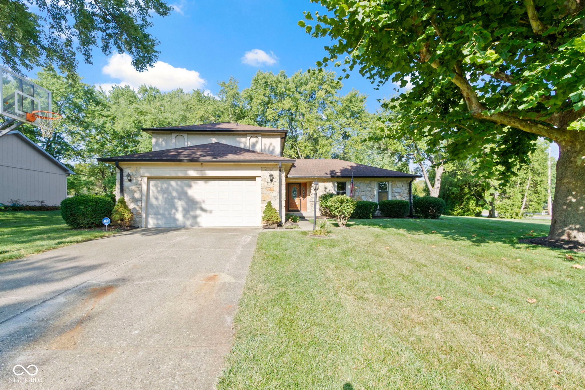 8514 Harrington Road, Indianapolis