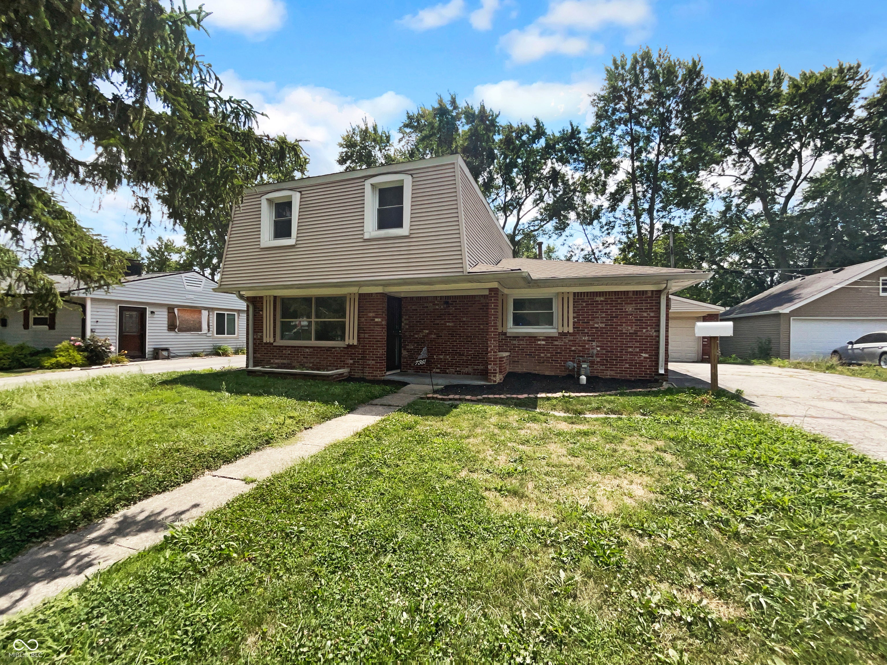 7361 Twin Beech Drive, Lawrence