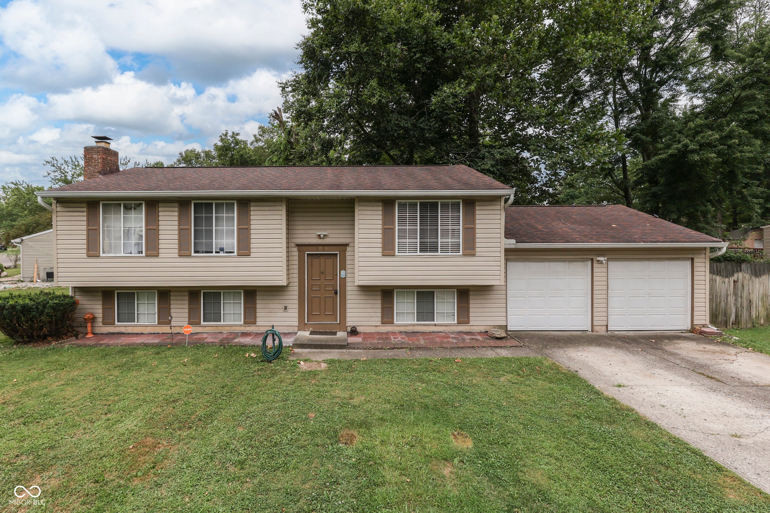 8901 Timberwood Drive, Indianapolis