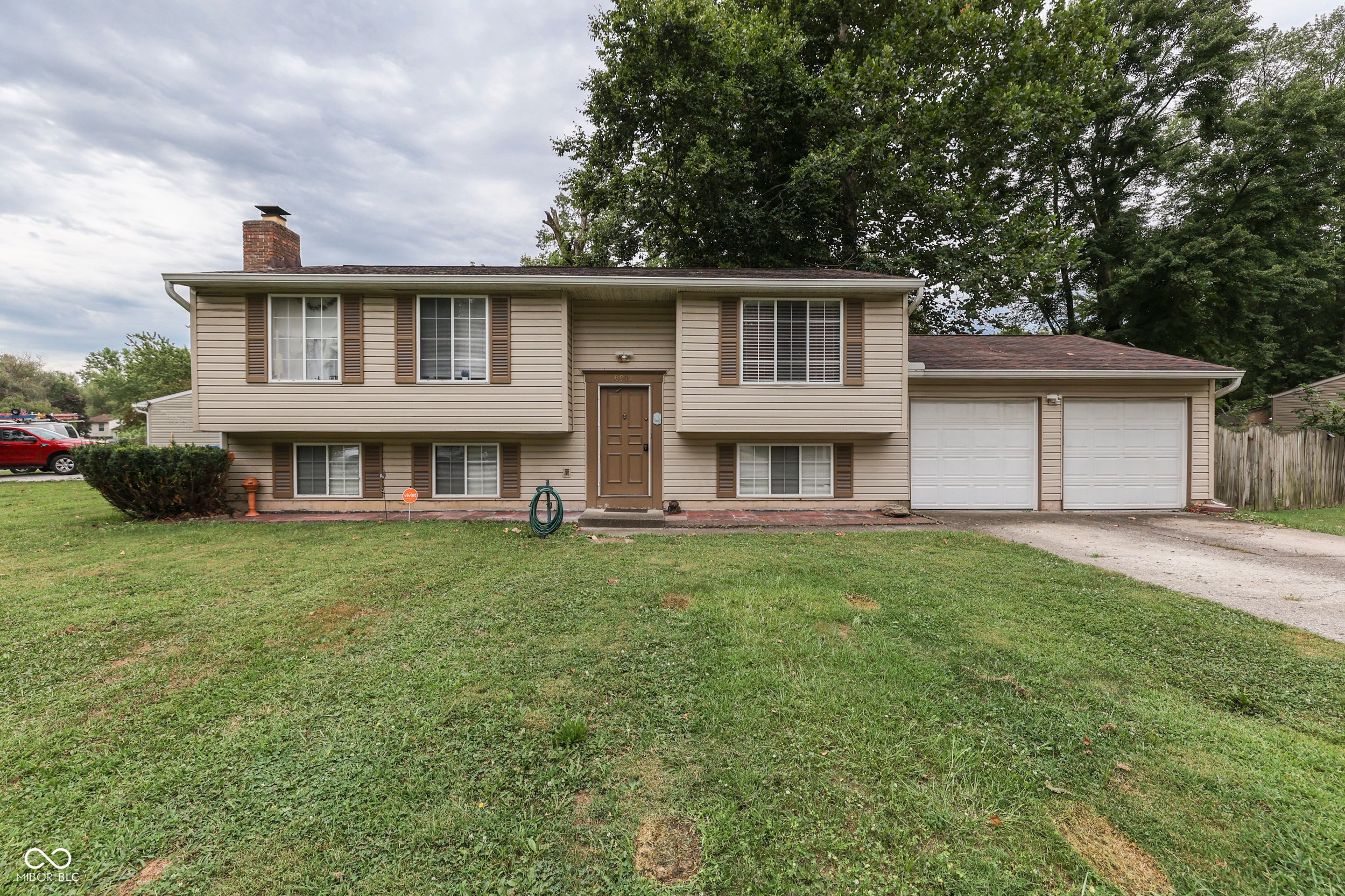 8901 Timberwood Drive, Indianapolis