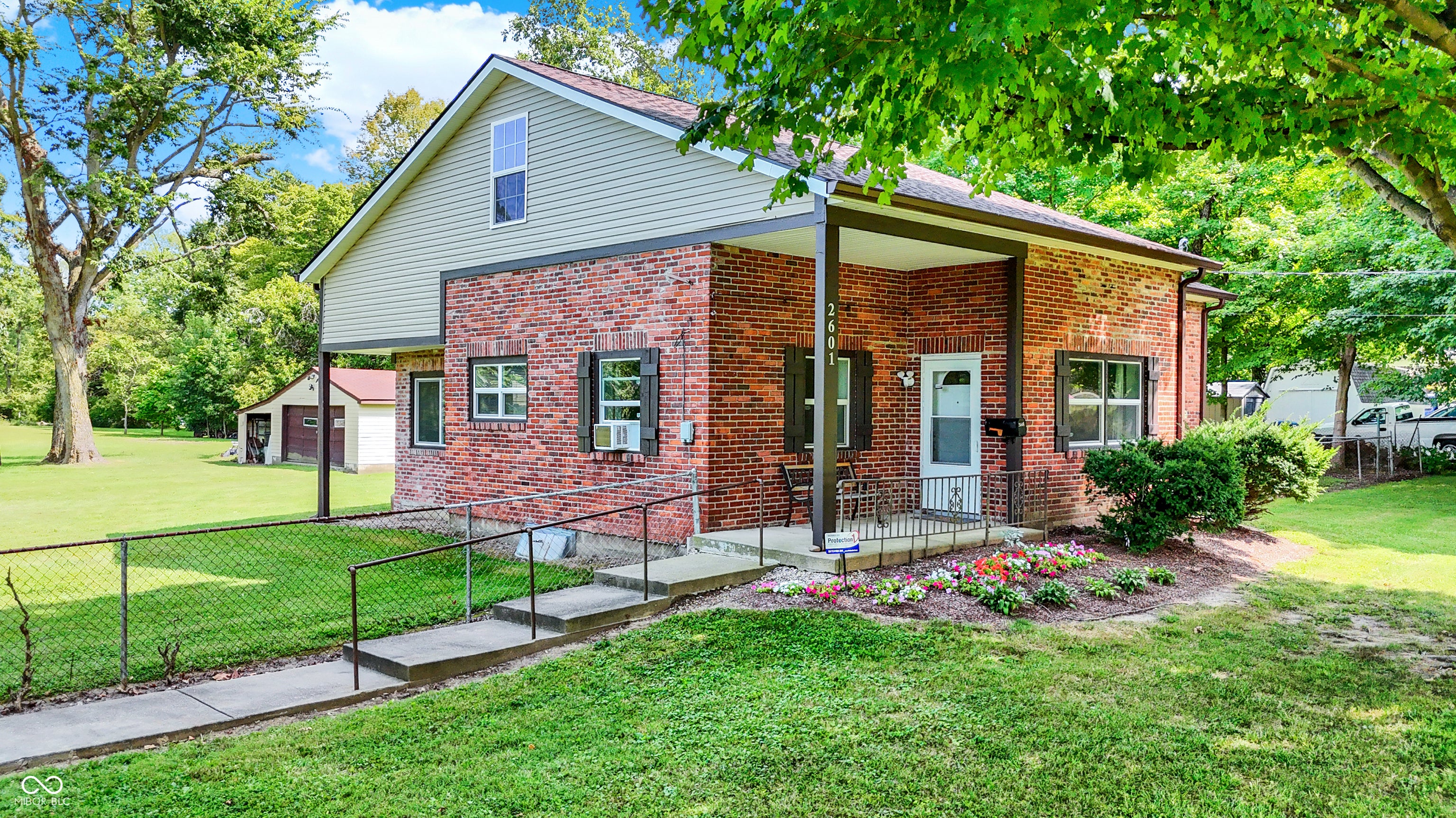 2601 Davis Road, Indianapolis