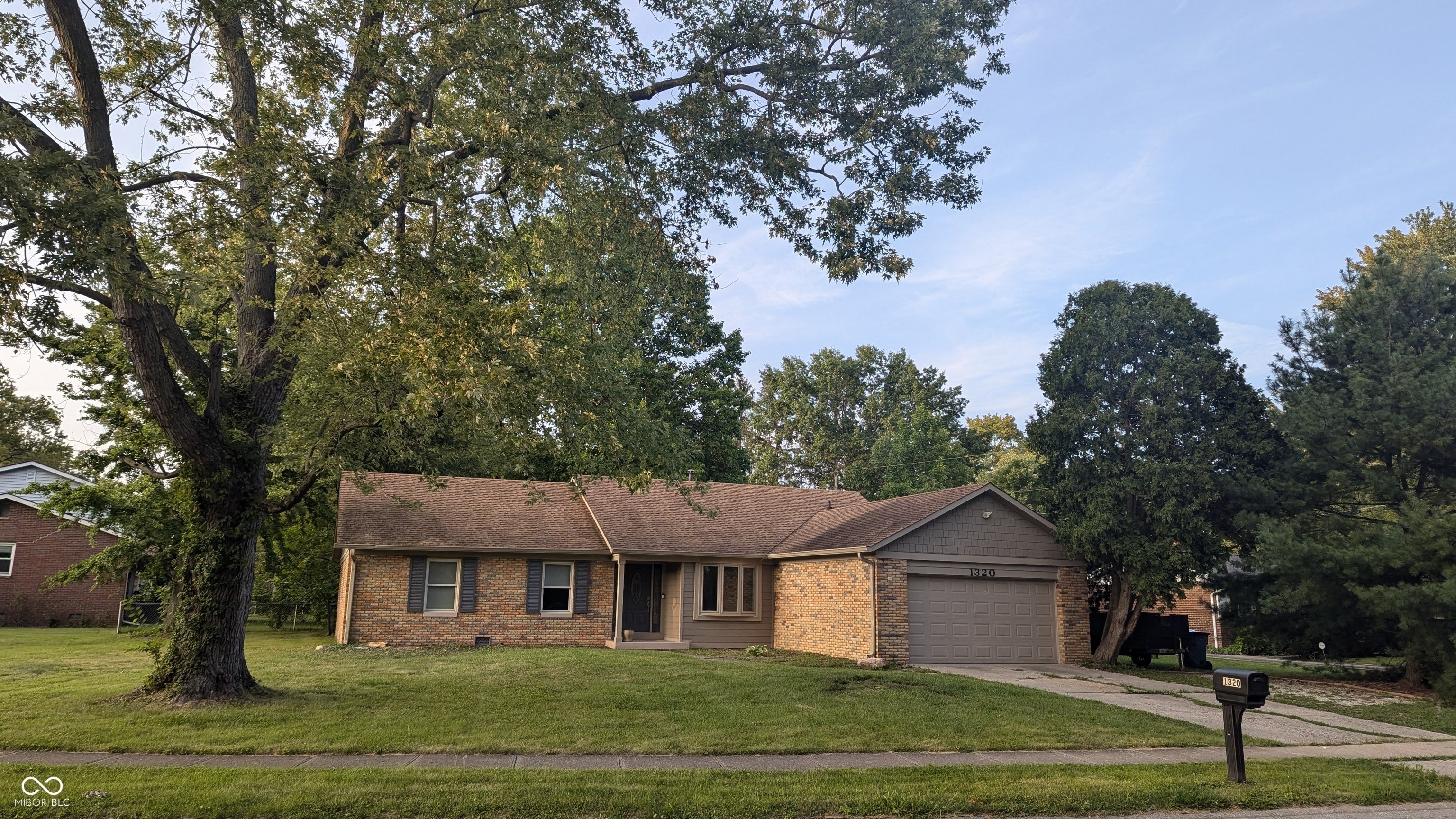 1320 Darby Lane, Indianapolis