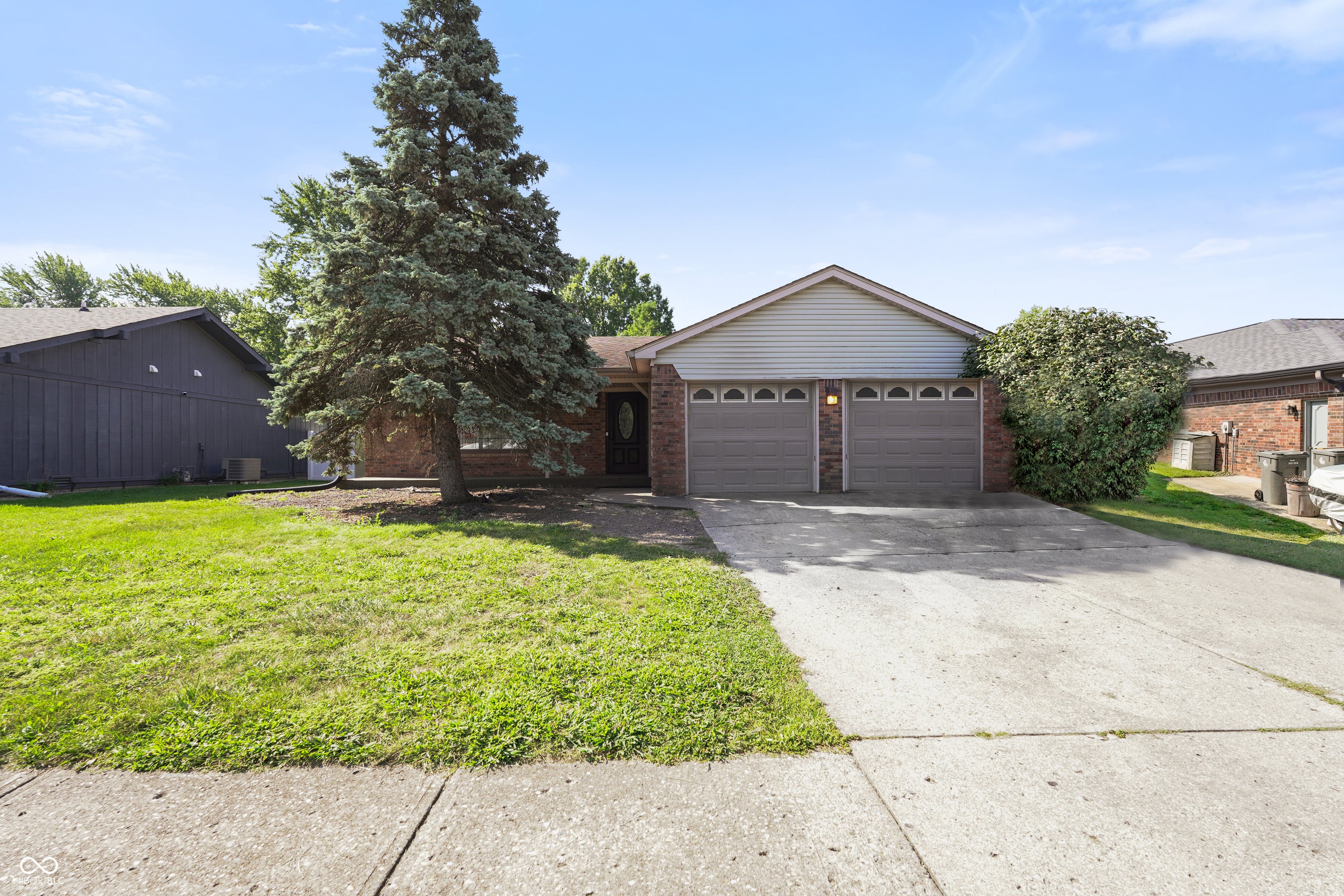 5535 Hill Rise Drive, Indianapolis