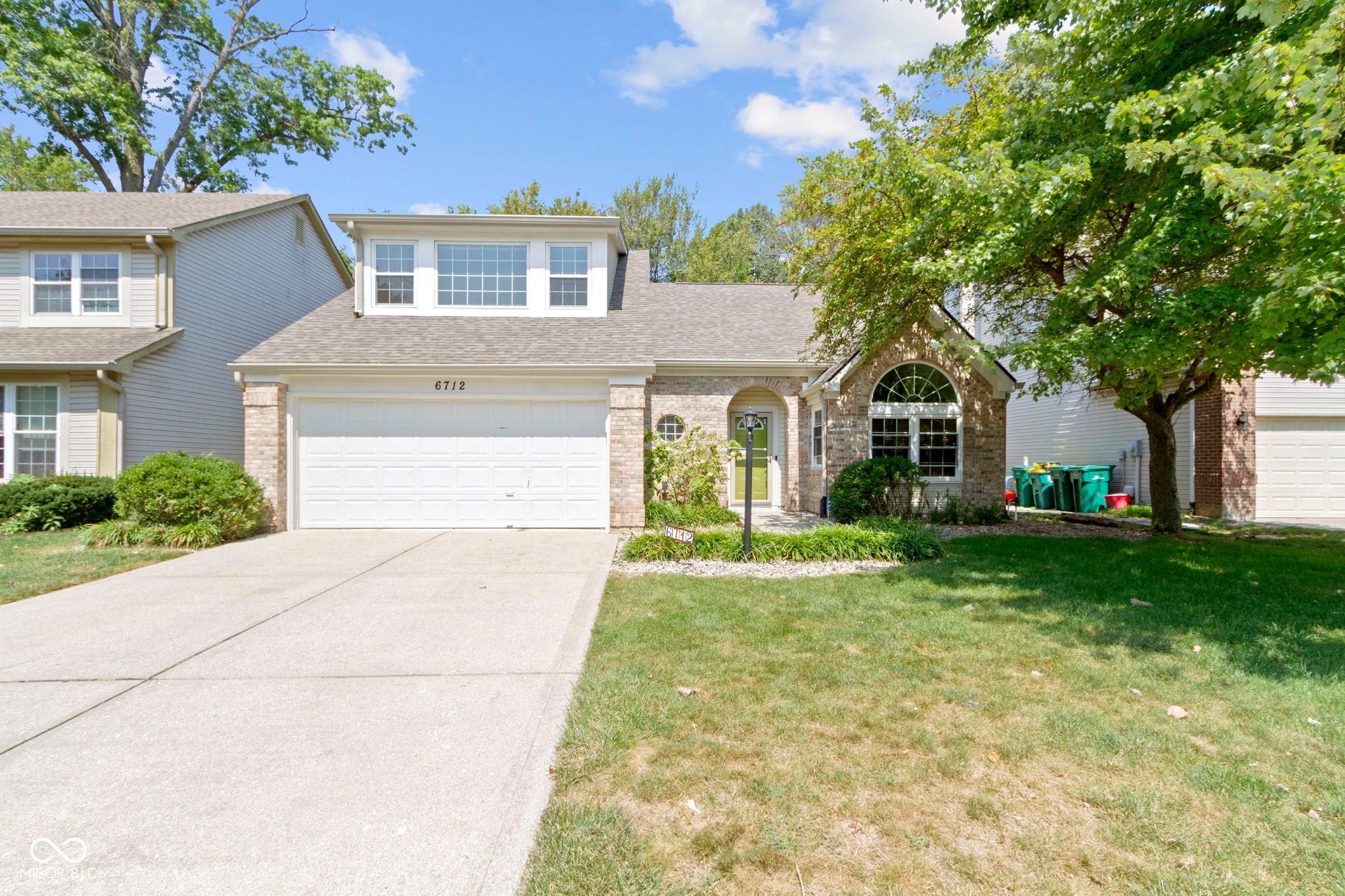 6712 Hunters Green Way, Indianapolis