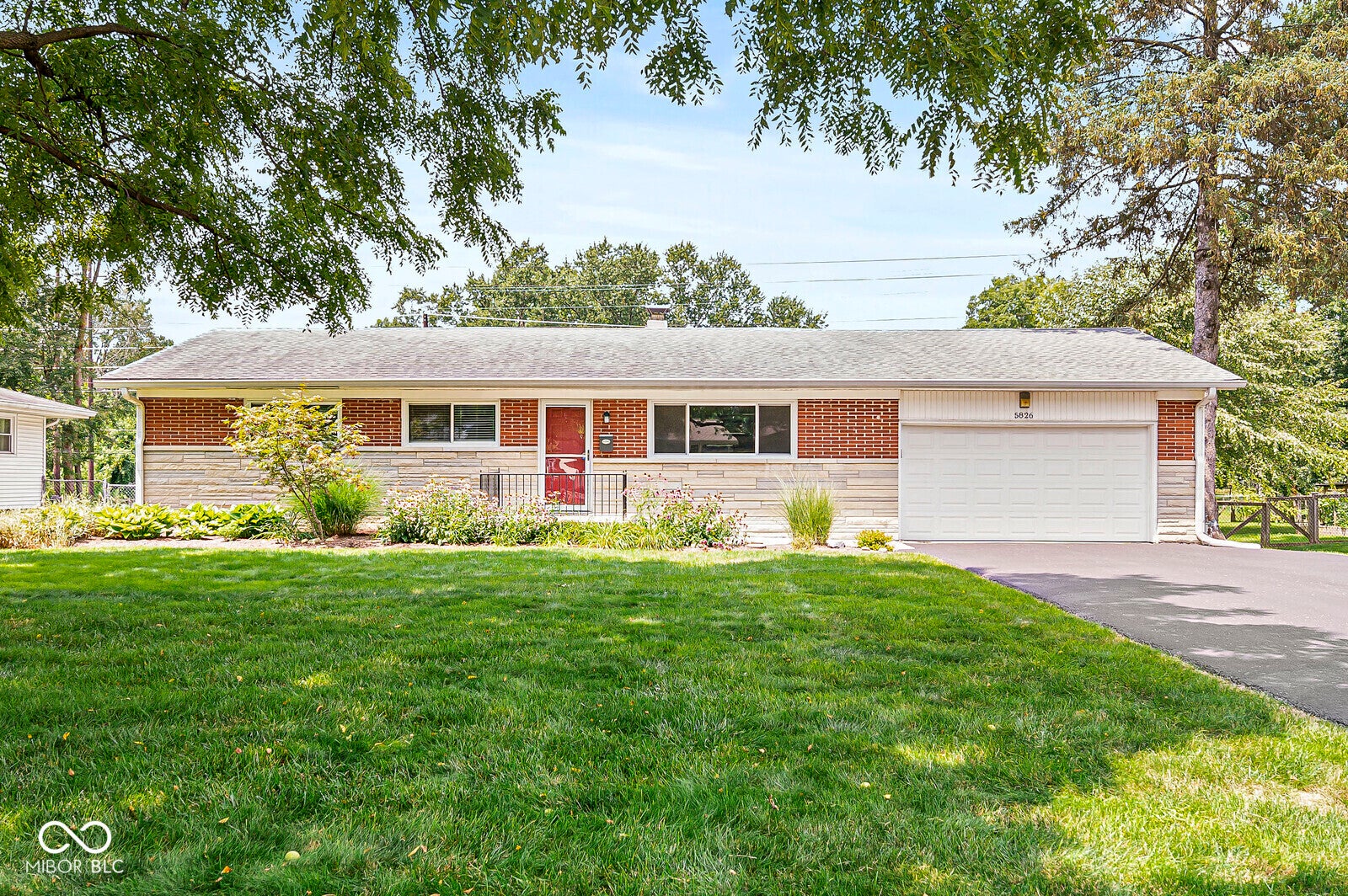 5826 N Oakland Avenue, Indianapolis