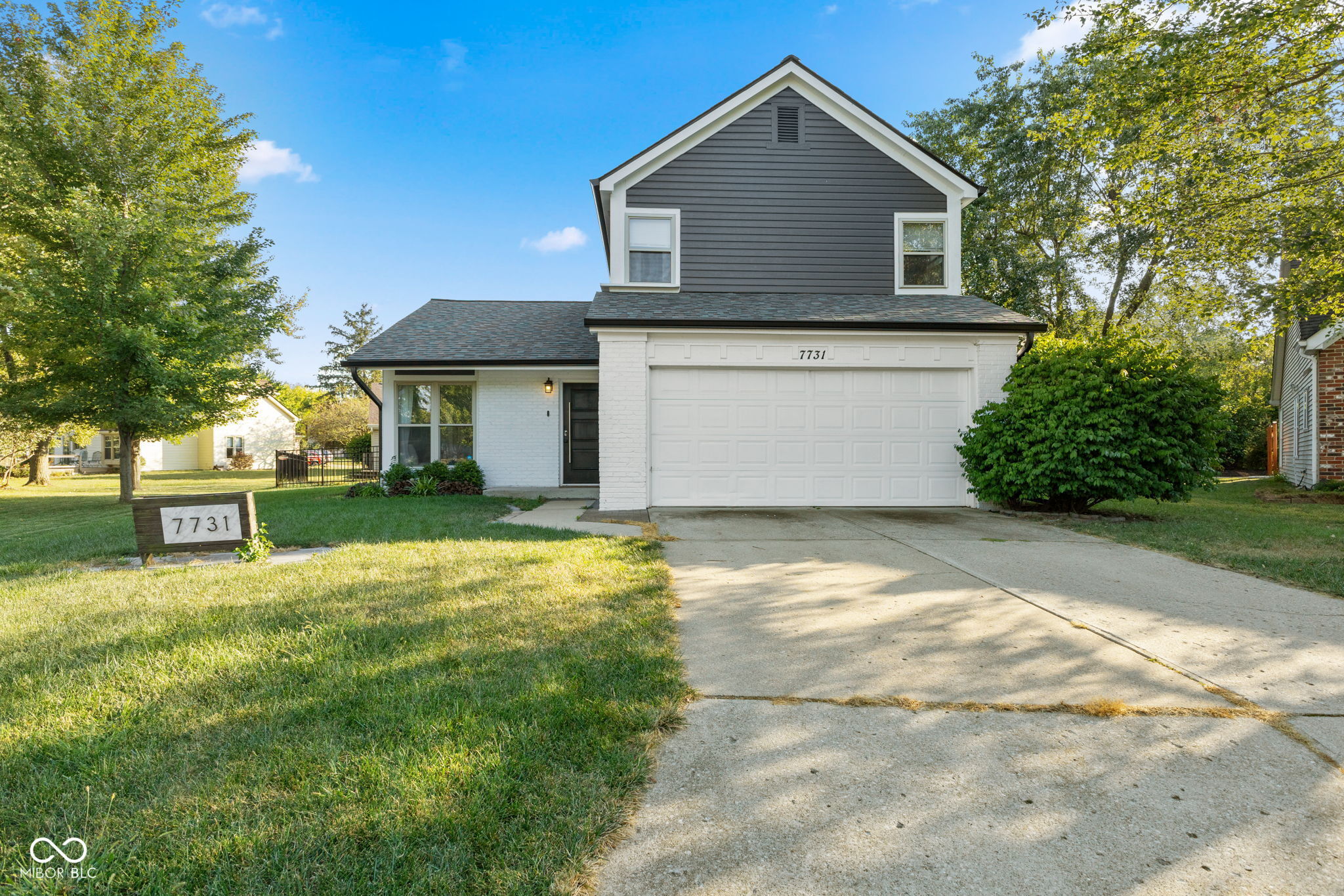 7731 Hollow Ridge Circle, Indianapolis