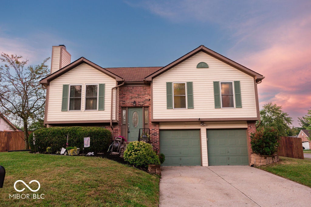 5516 Vicksburg Drive, Indianapolis