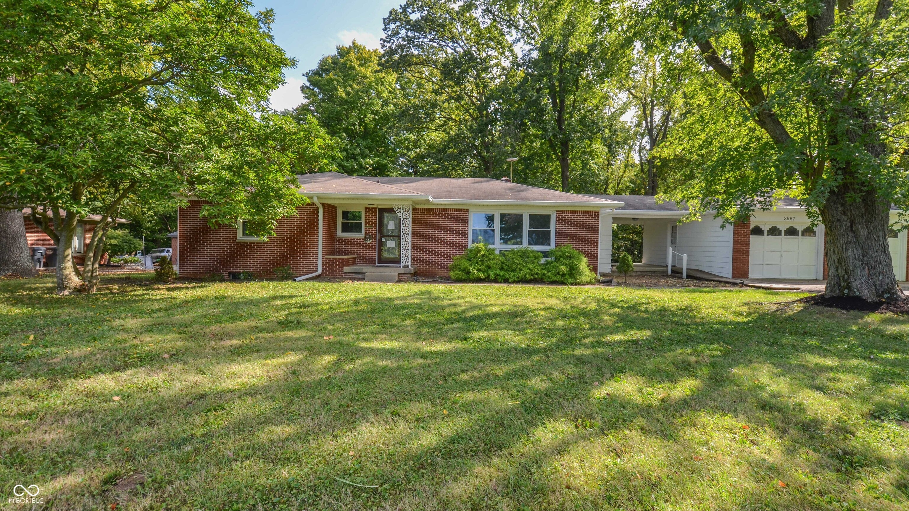 3967 S Smokey Row Road, Greenwood