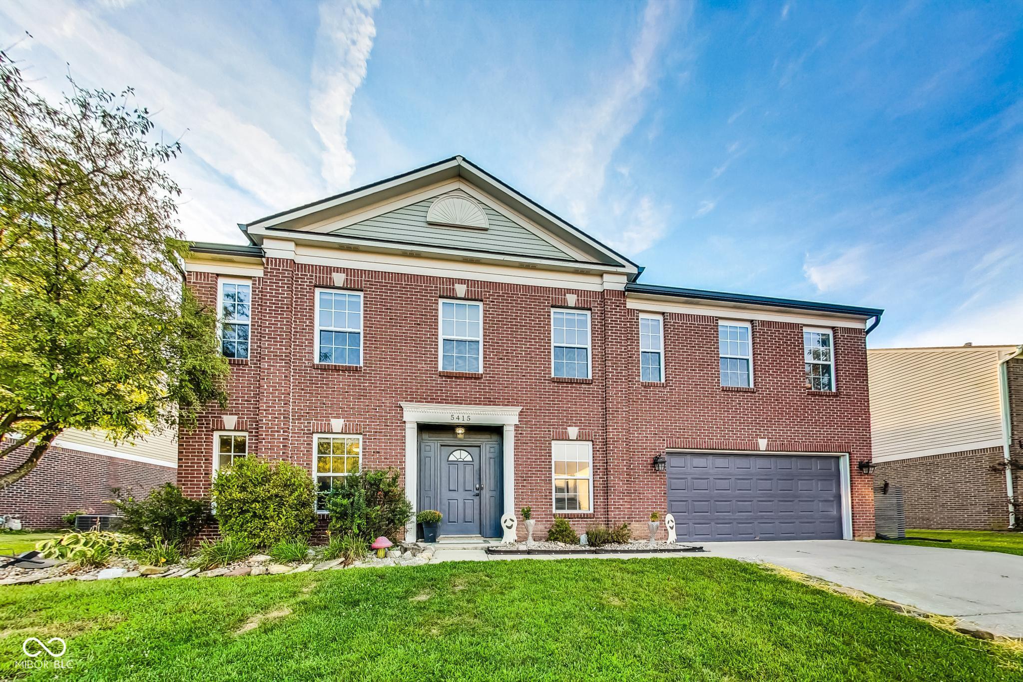 5415 Grassy Bank Drive, Indianapolis