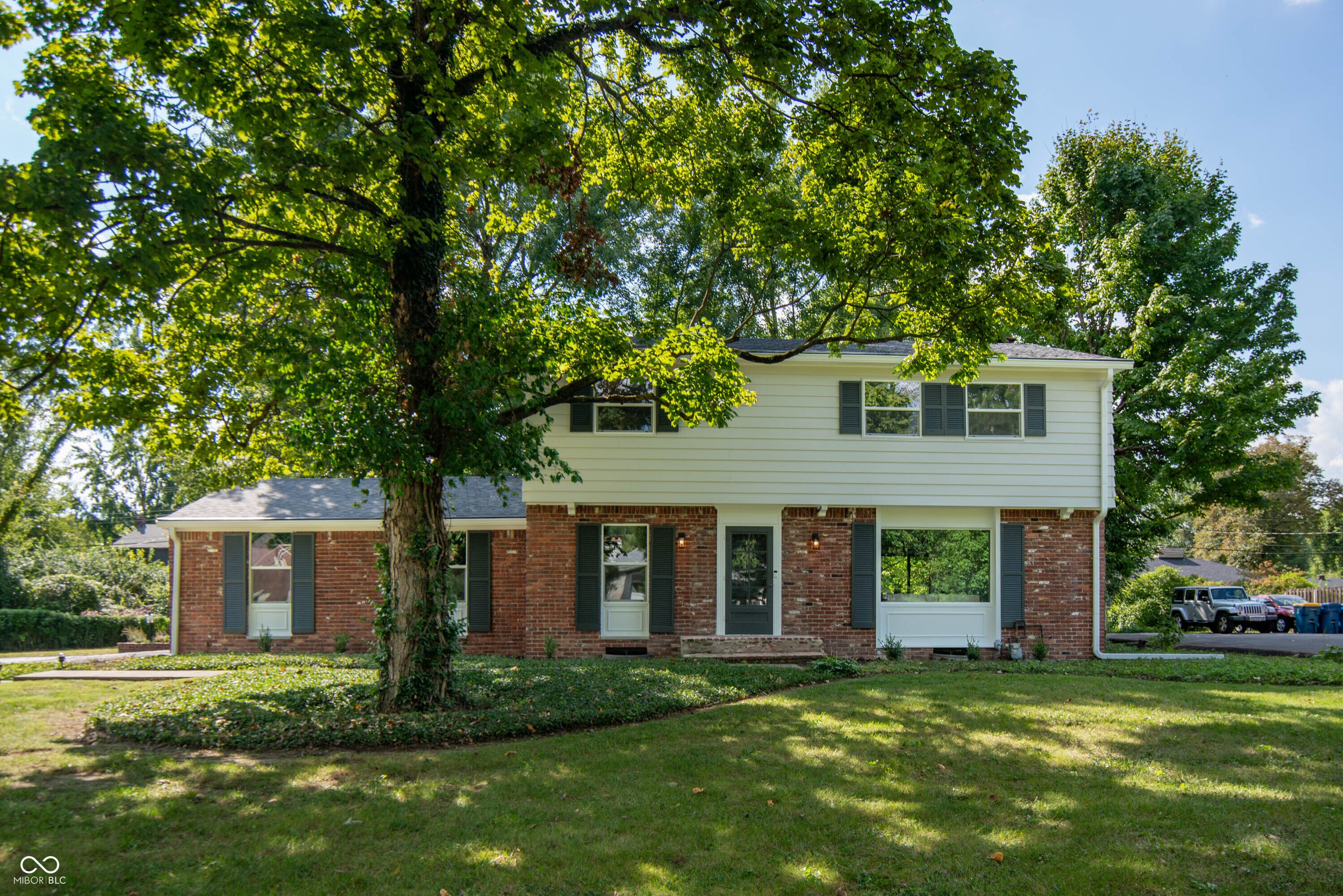 5454 Hawthorne Drive, Indianapolis