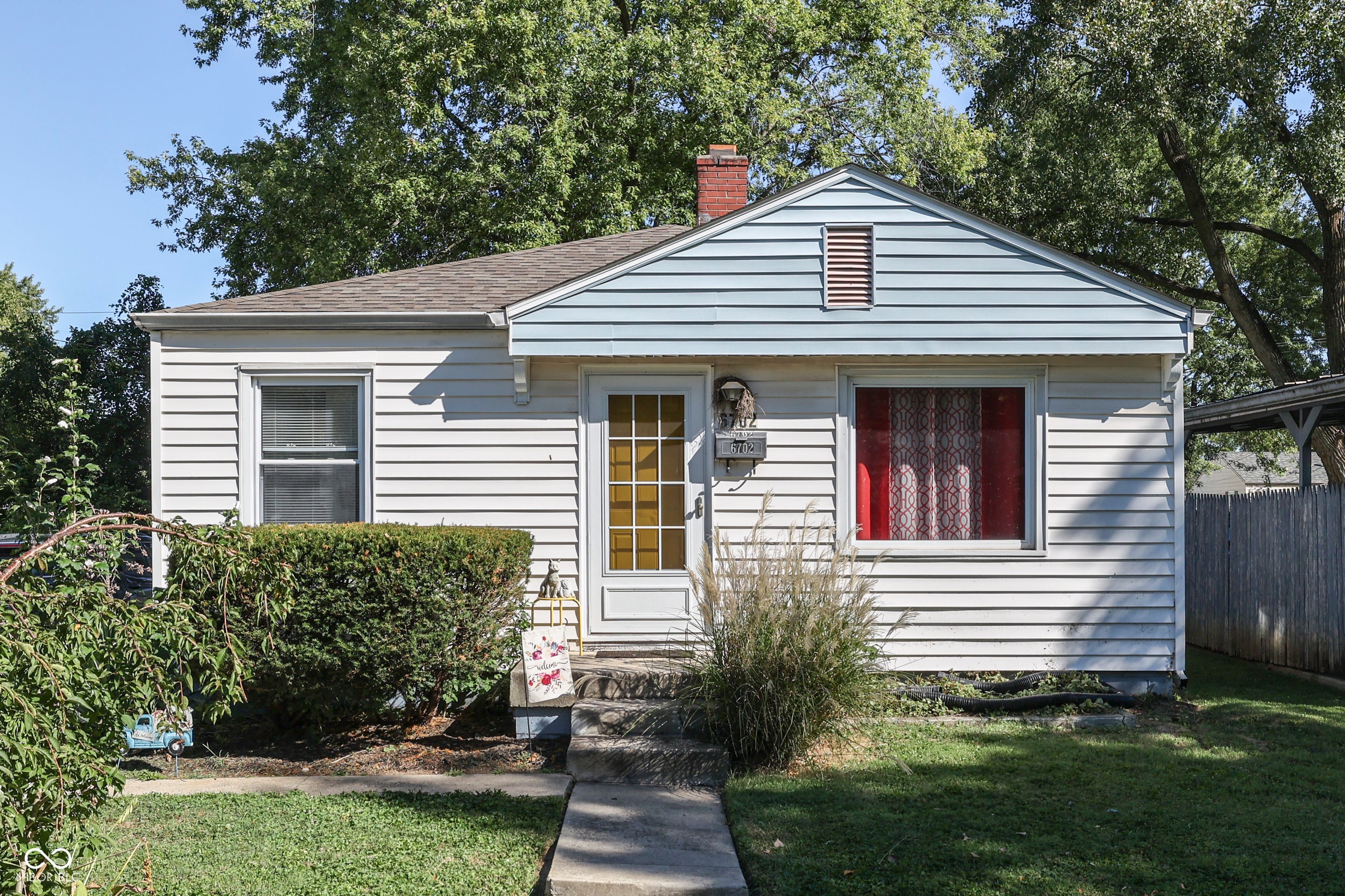 6702 E 17th Street, Indianapolis