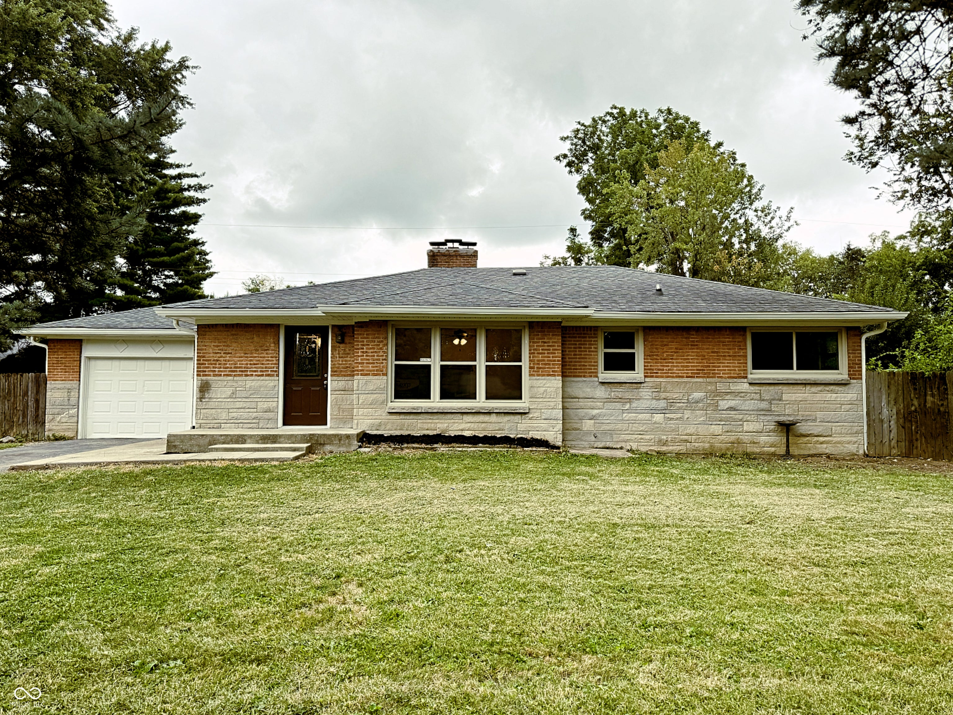 55 Buisdale Drive, Indianapolis