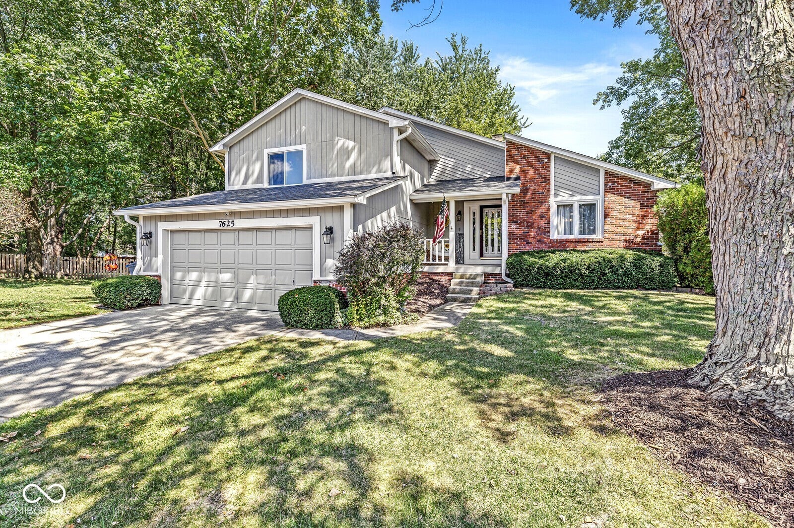 7625 Davis Lane, Indianapolis