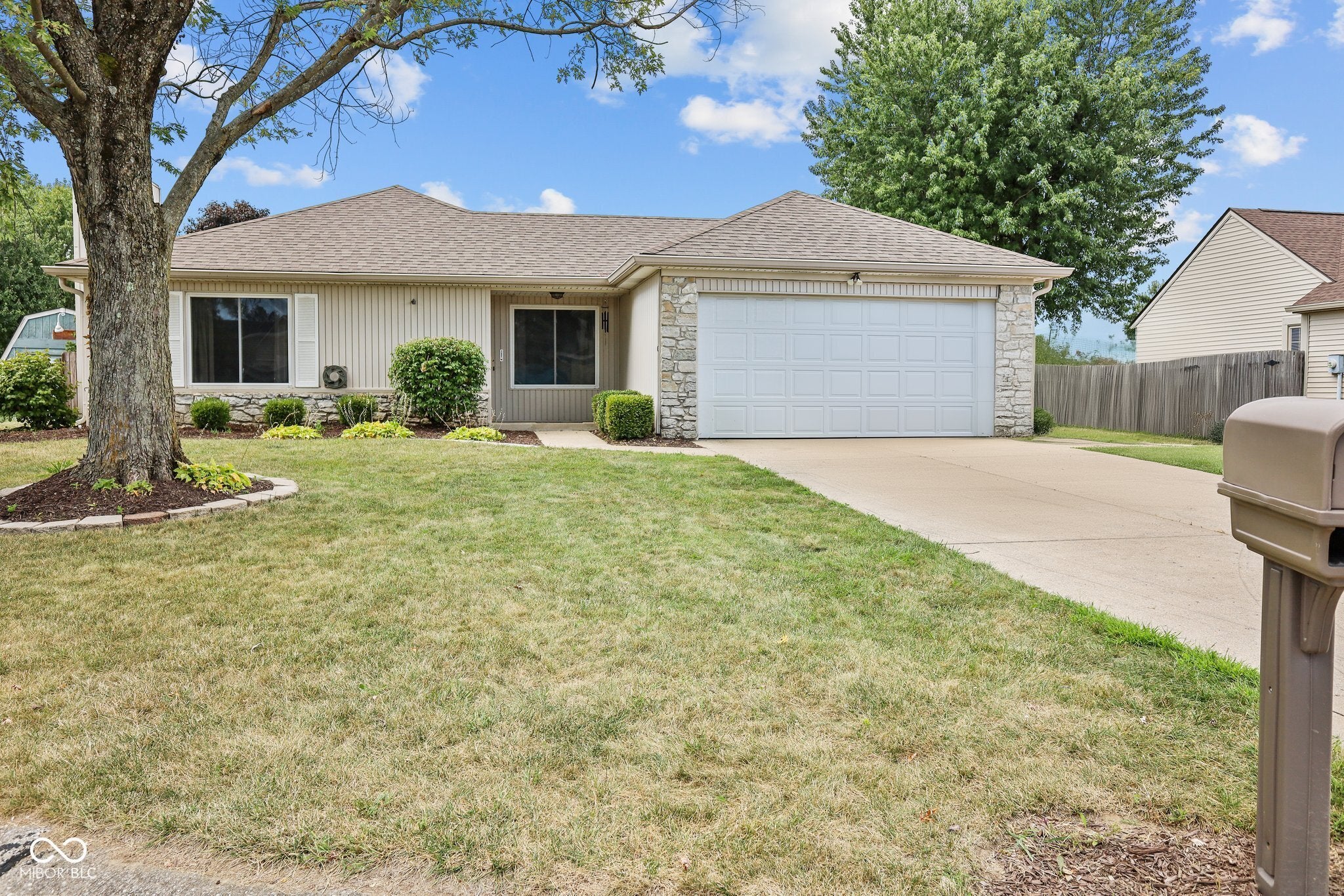 8924 Country Walk Court, Indianapolis