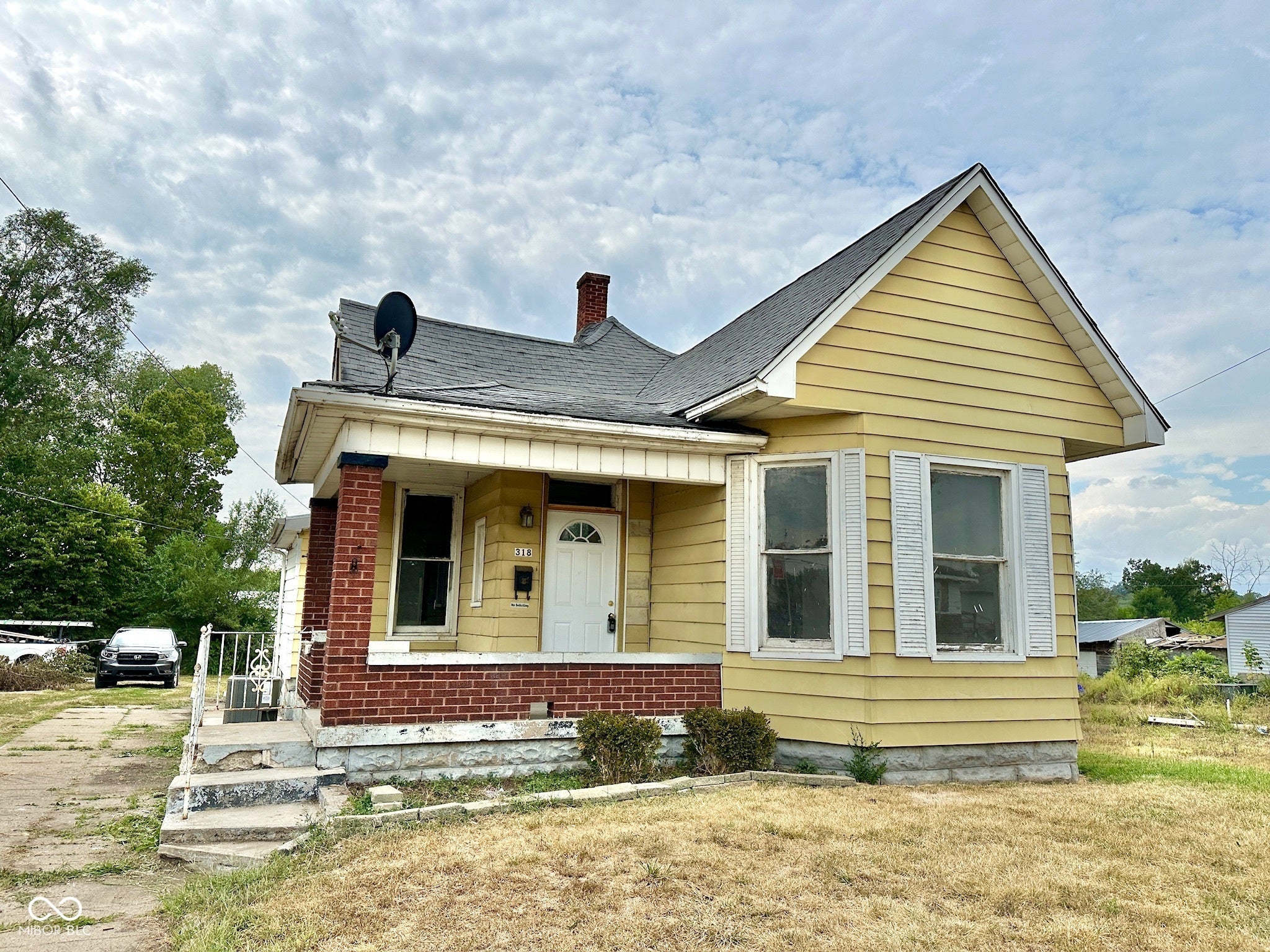 Photo of 318 N 3rd Street West Terre Haute, IN 47885