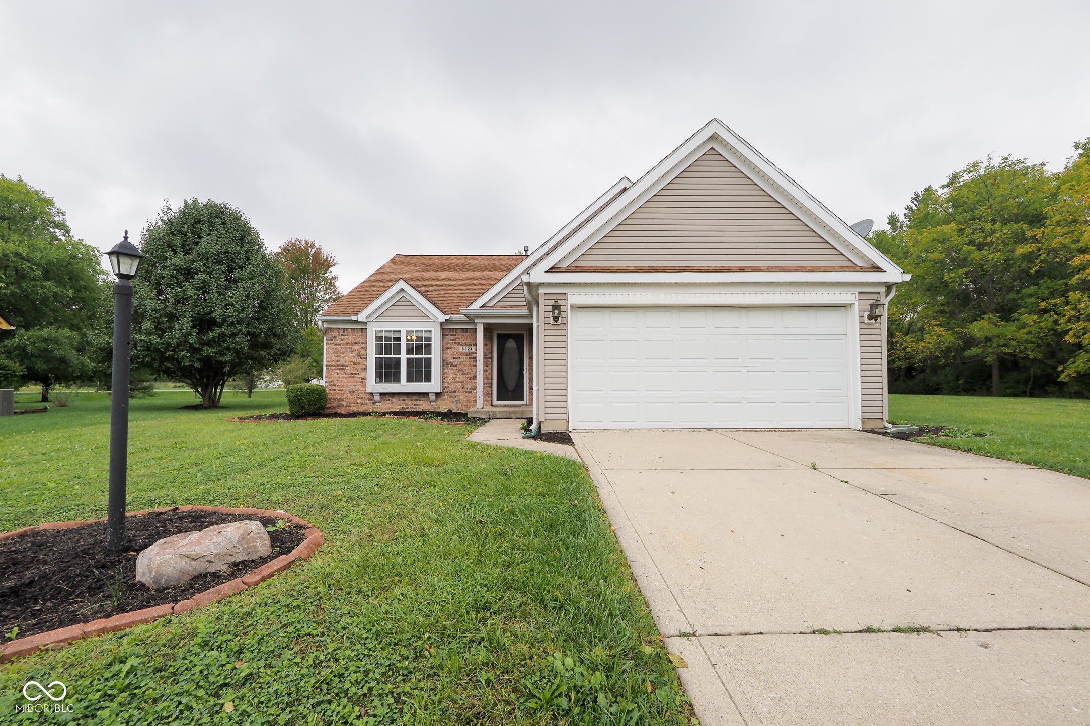 6824 Waterstone Drive, Indianapolis