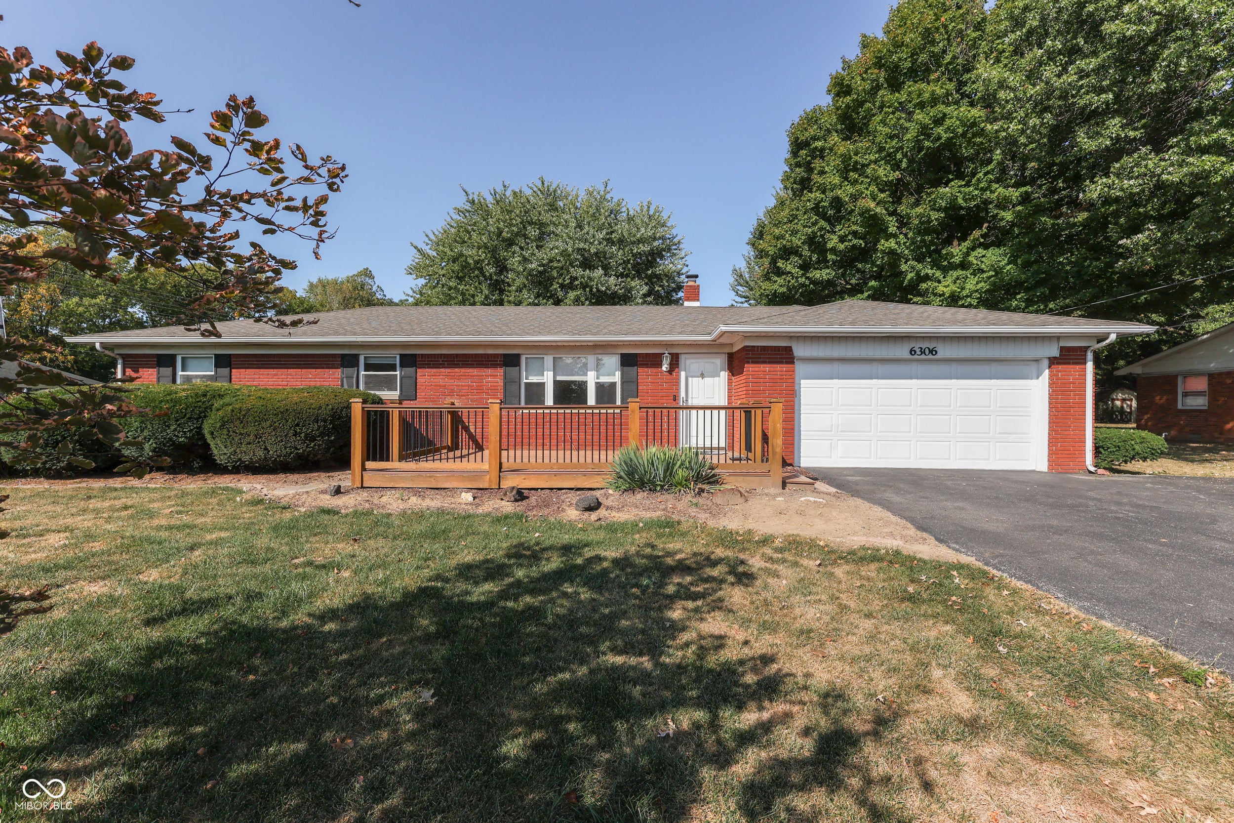 6306 S Arlington Avenue, Indianapolis