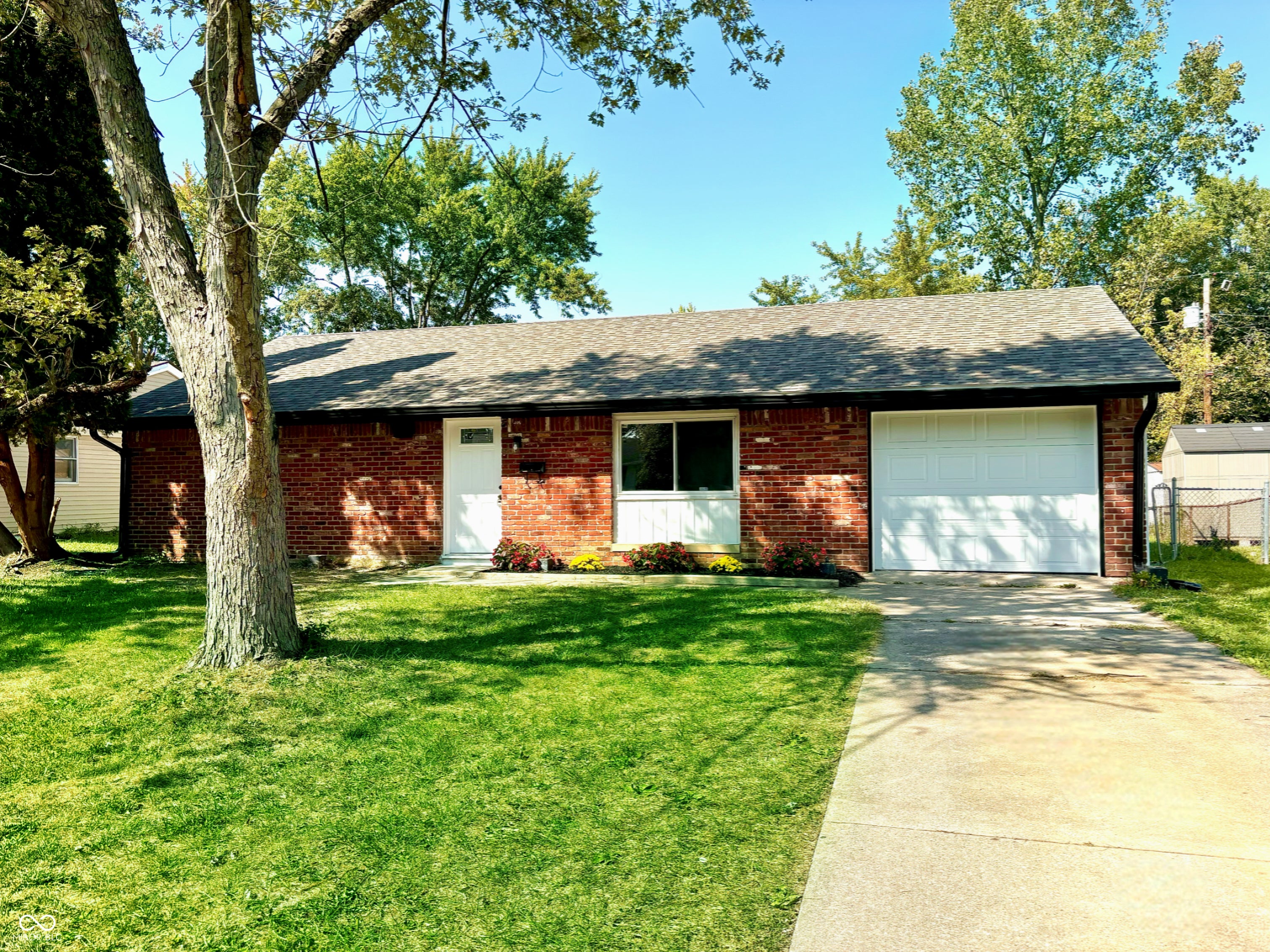 8744 Montery Court, Indianapolis