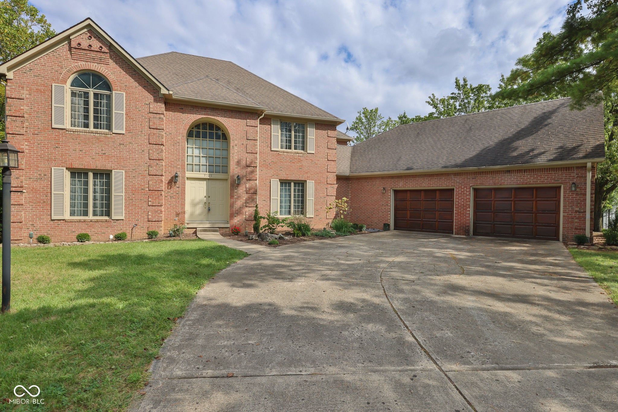 9105 Promontory Road, Indianapolis